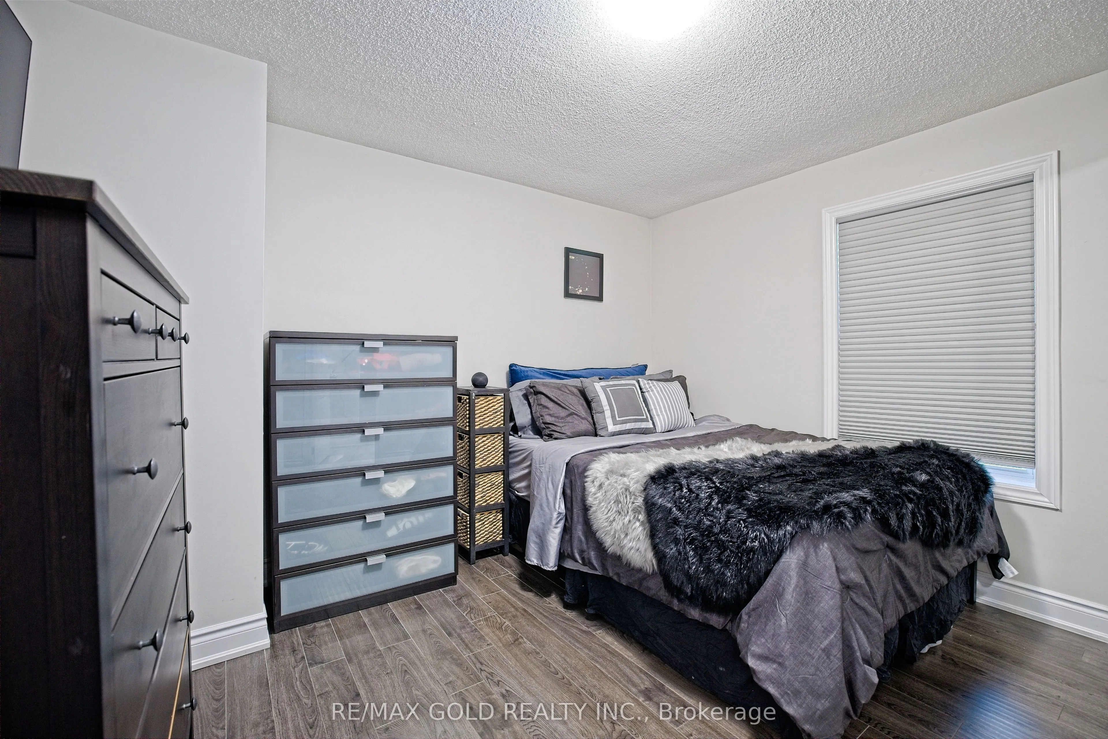 28 Royce Avenue