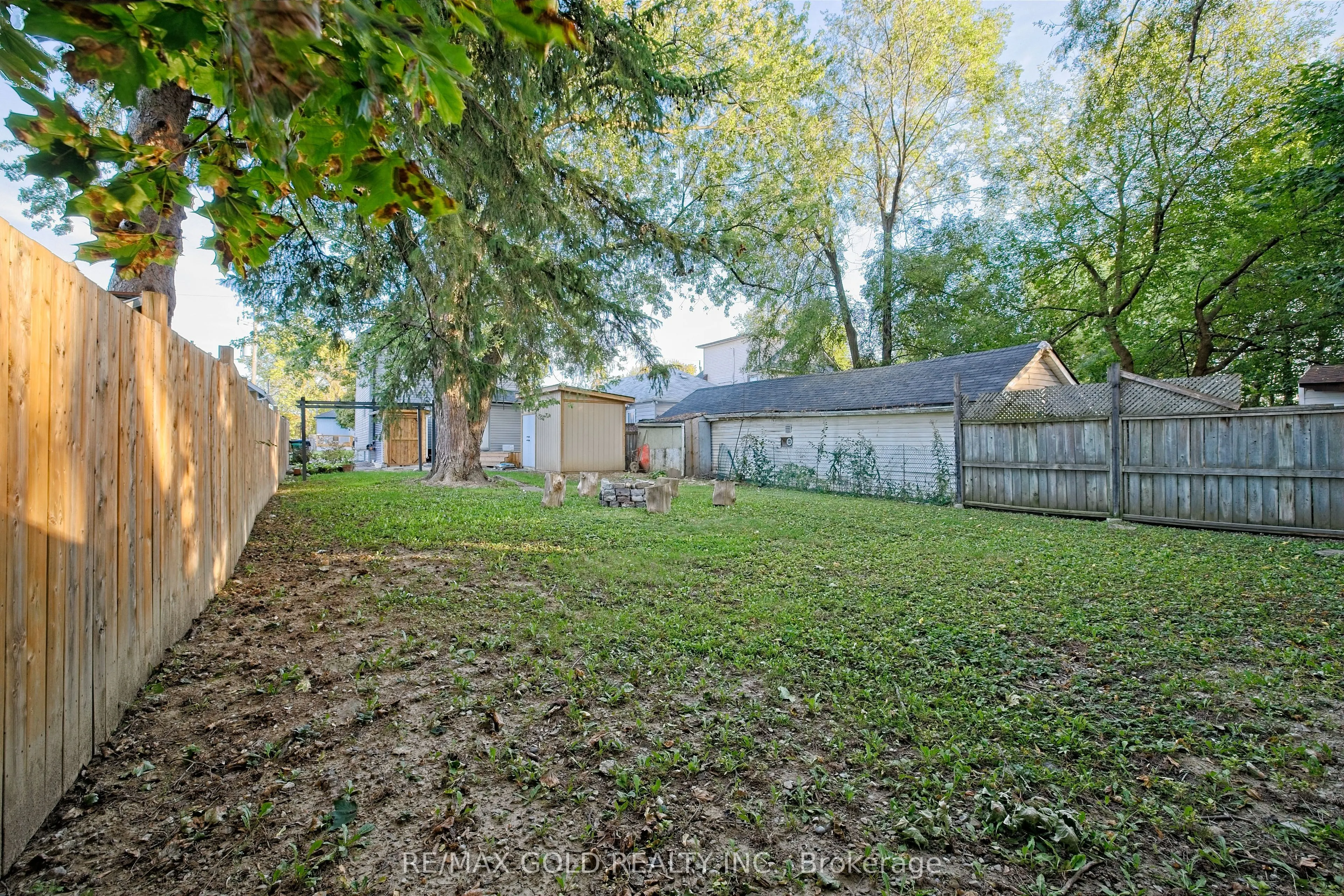 28 Royce Avenue