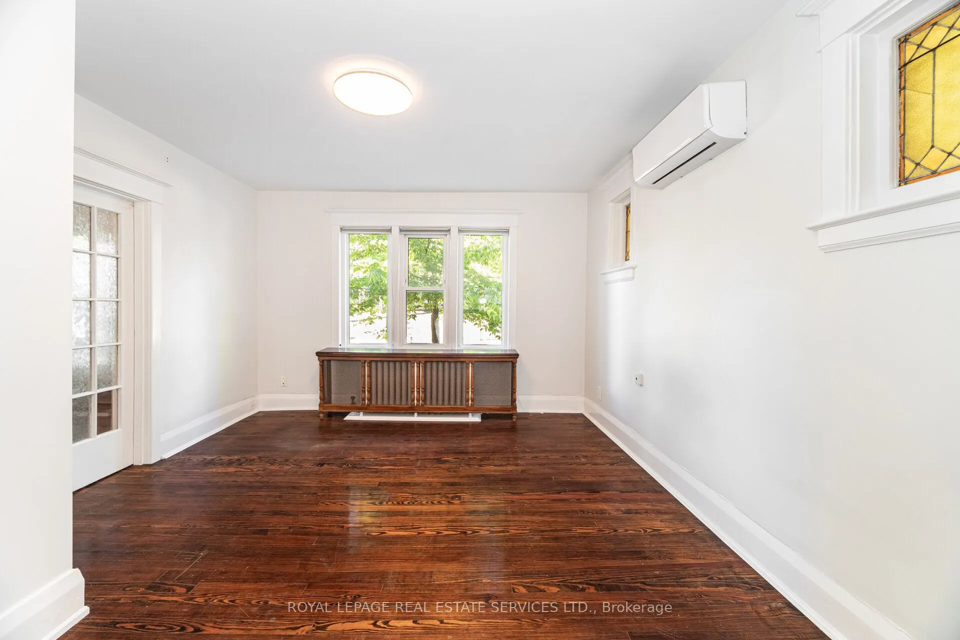 379 Parkside Drive, ##1