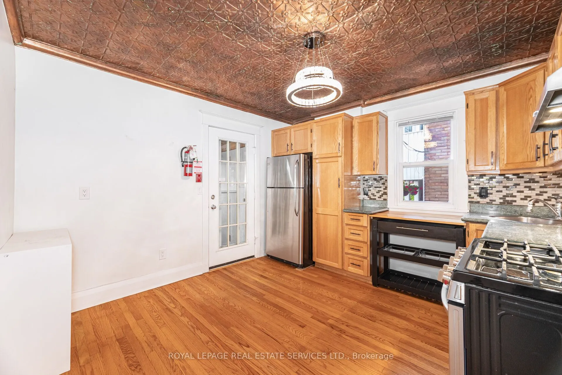 379 Parkside Drive, ##1