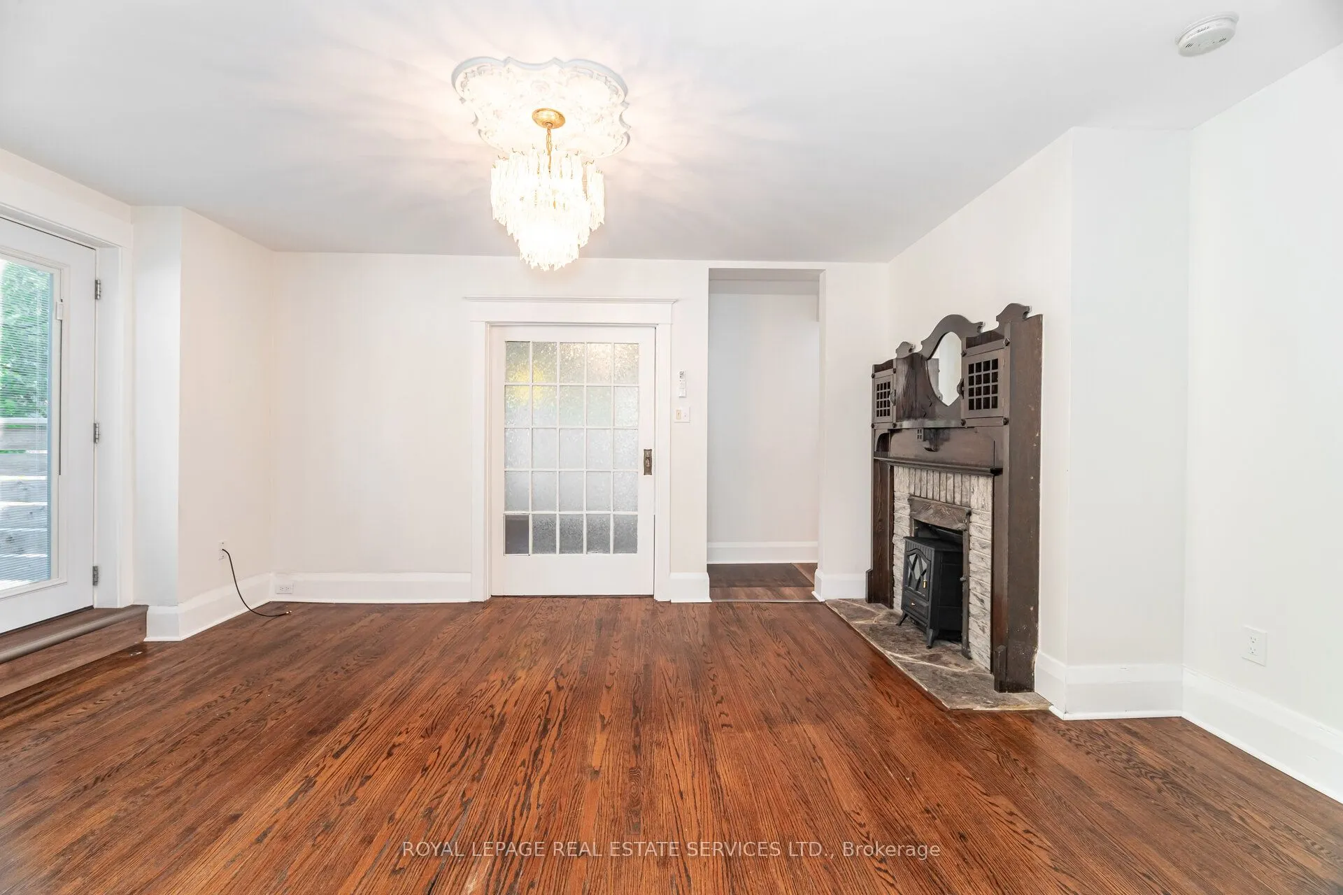 379 Parkside Drive, ##1
