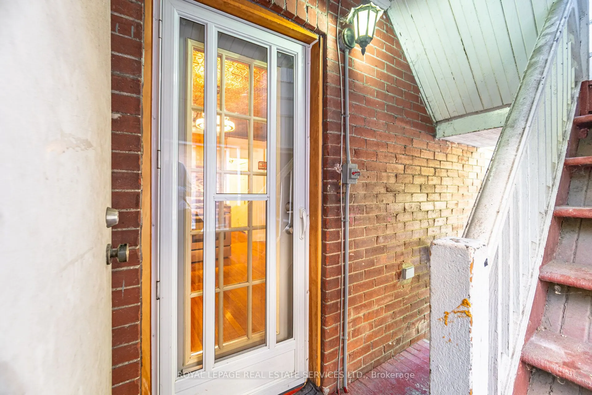 379 Parkside Drive, ##1