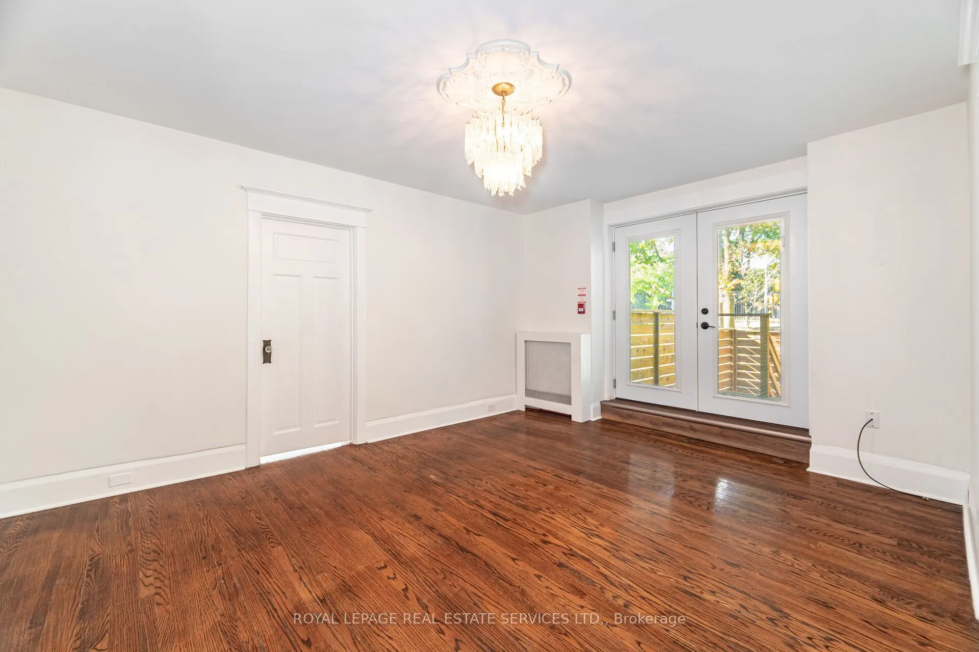 379 Parkside Drive, ##1