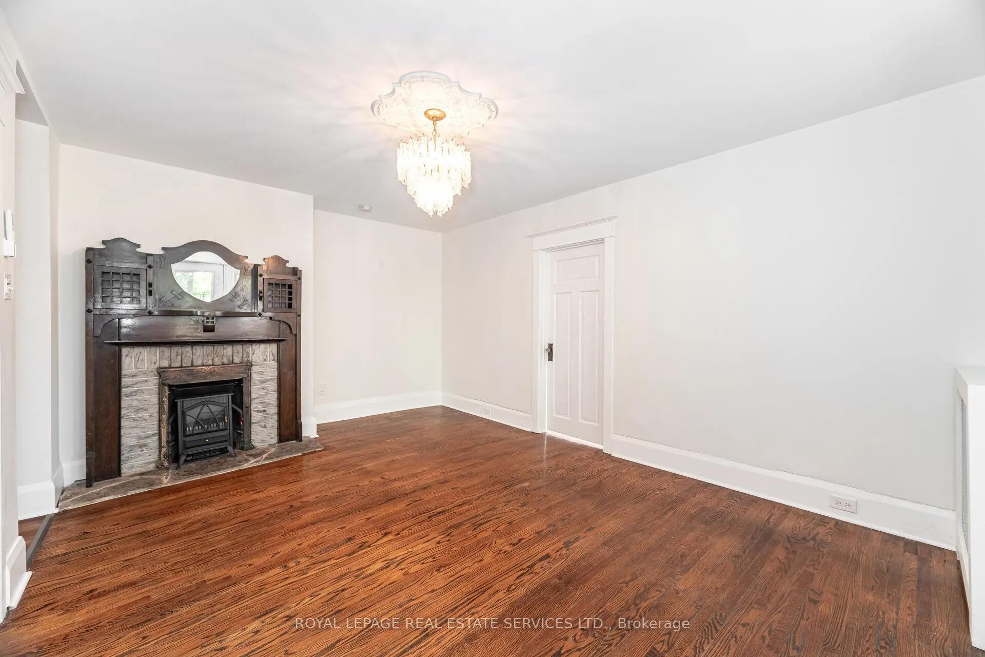 379 Parkside Drive, ##1