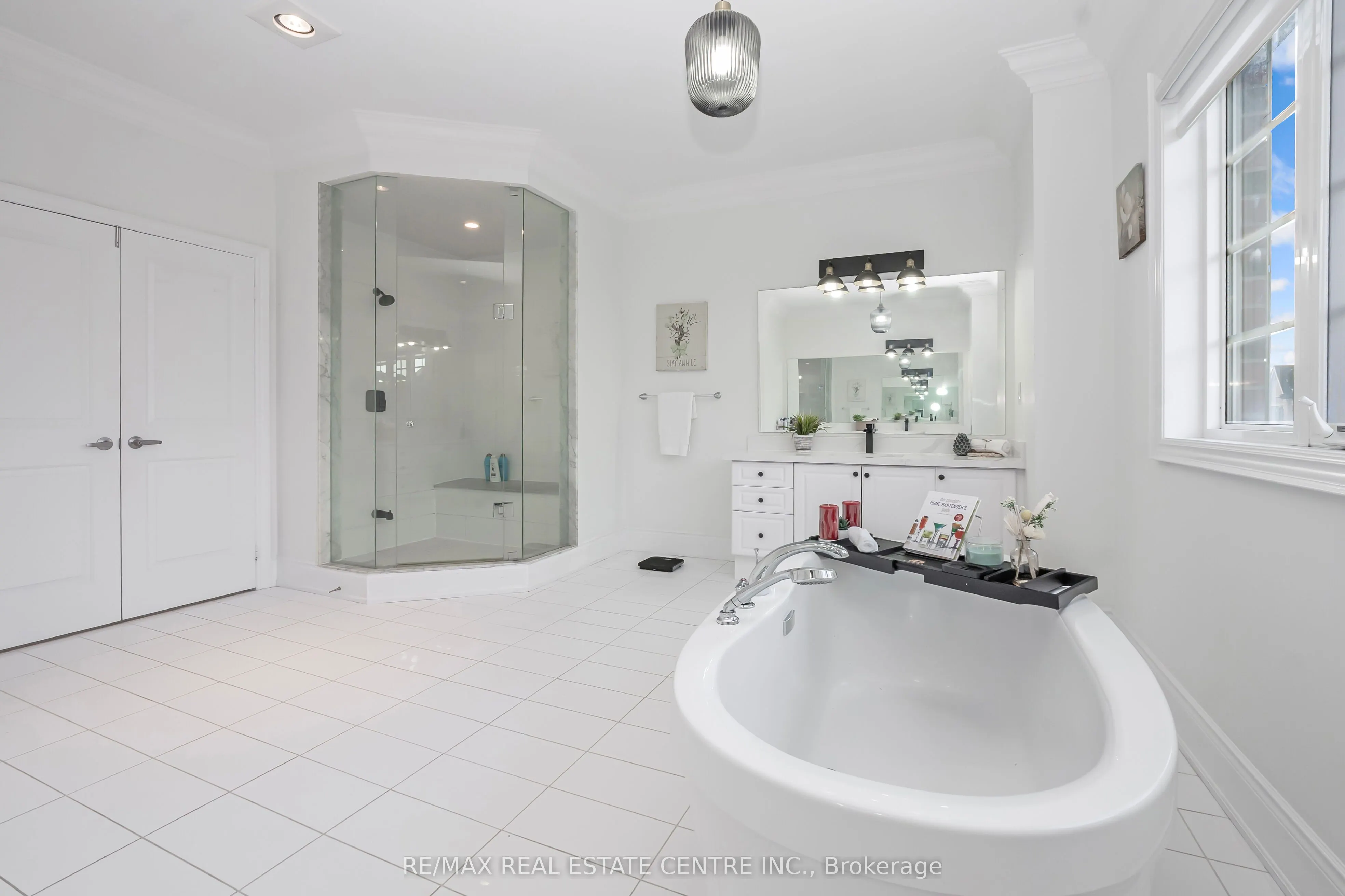 102 Belladonna Circle