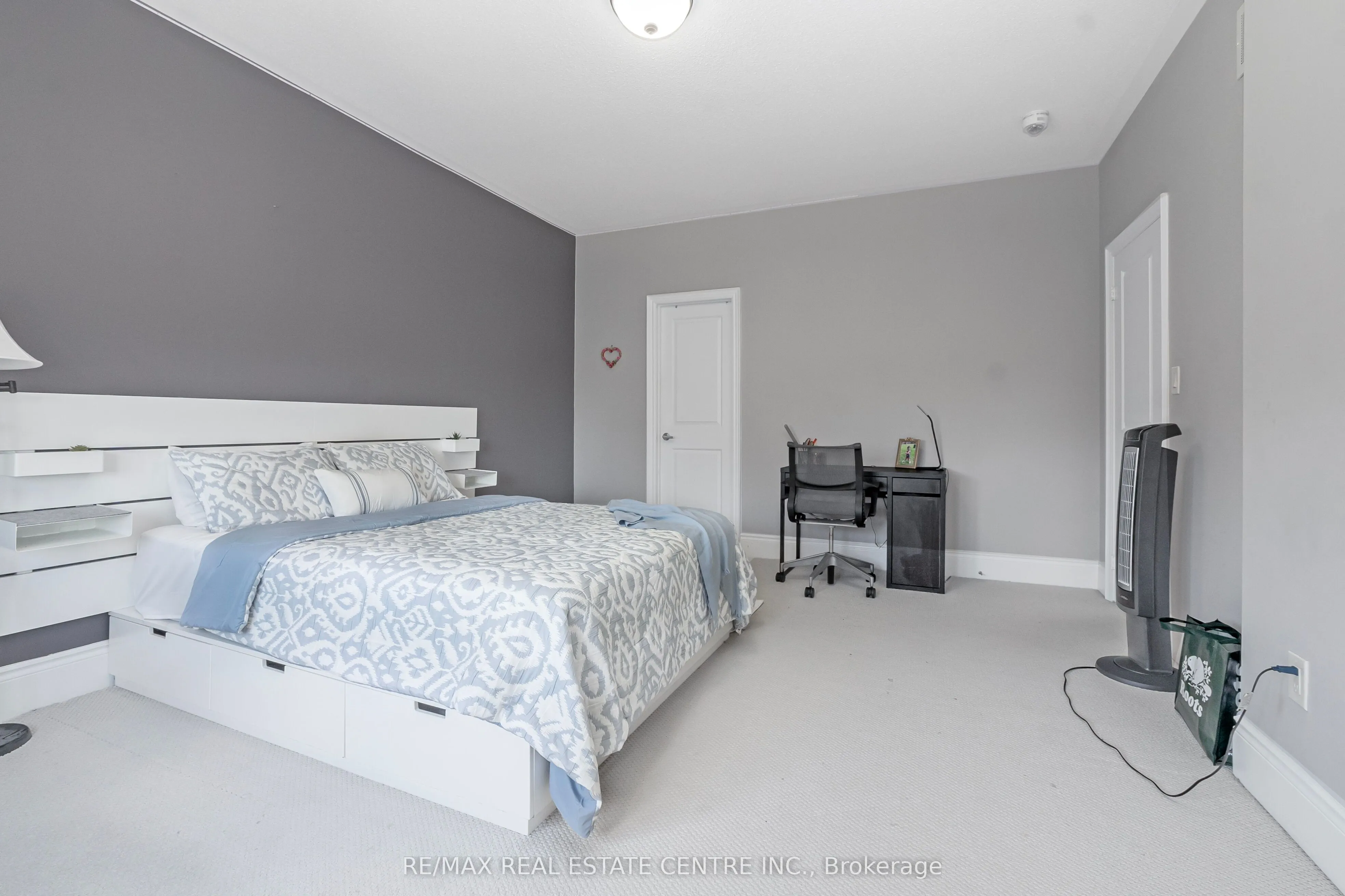 102 Belladonna Circle