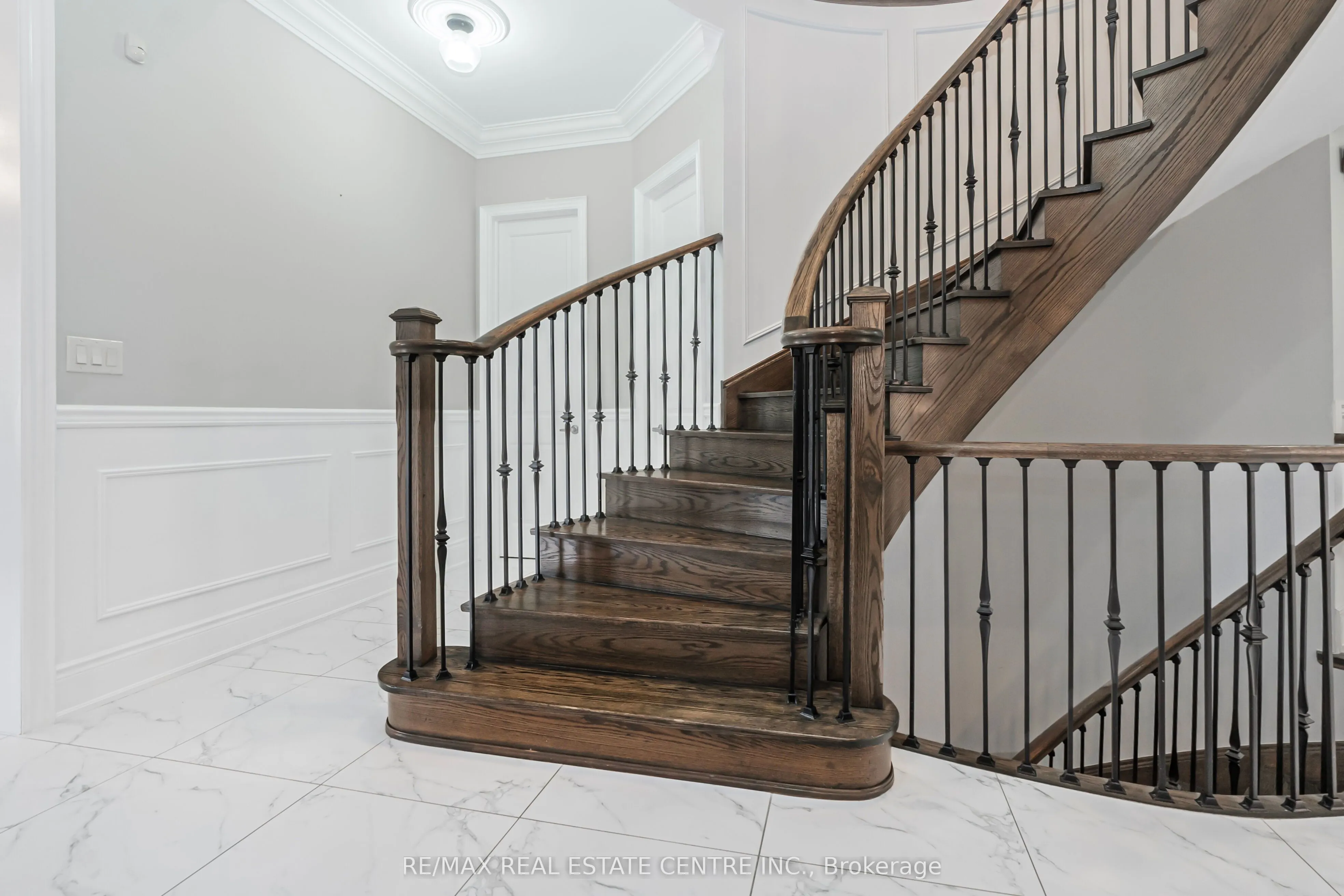 102 Belladonna Circle