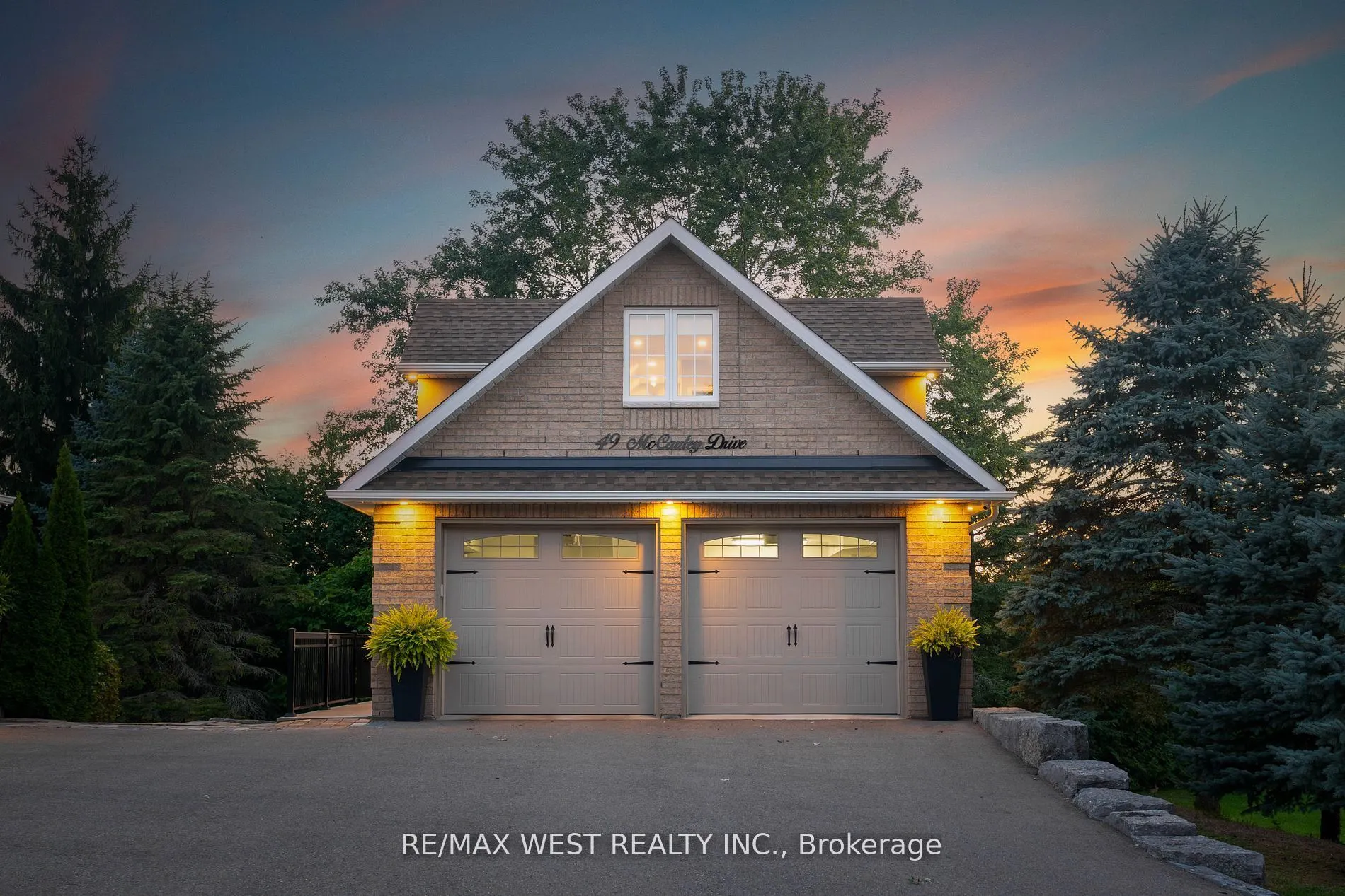 49 Mccauley Drive