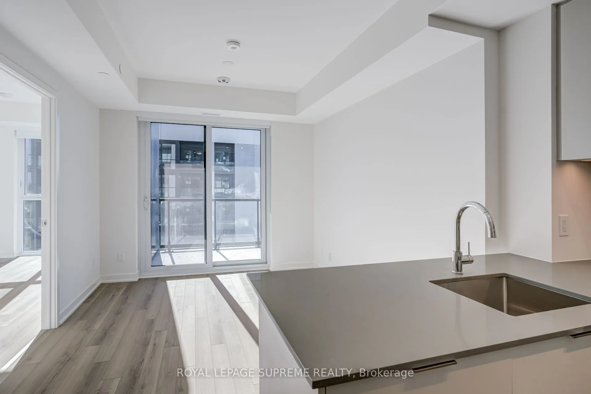 3079 Trafalgar Road, #1501
