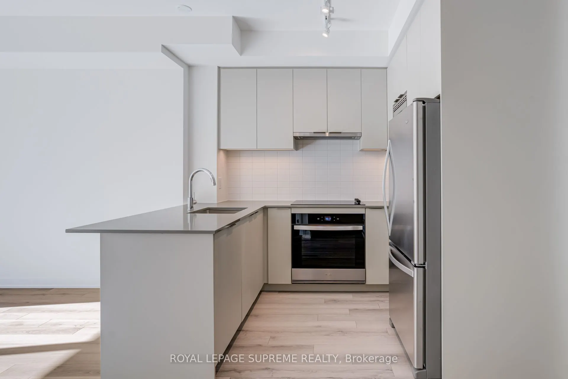 3079 Trafalgar Road, #1501