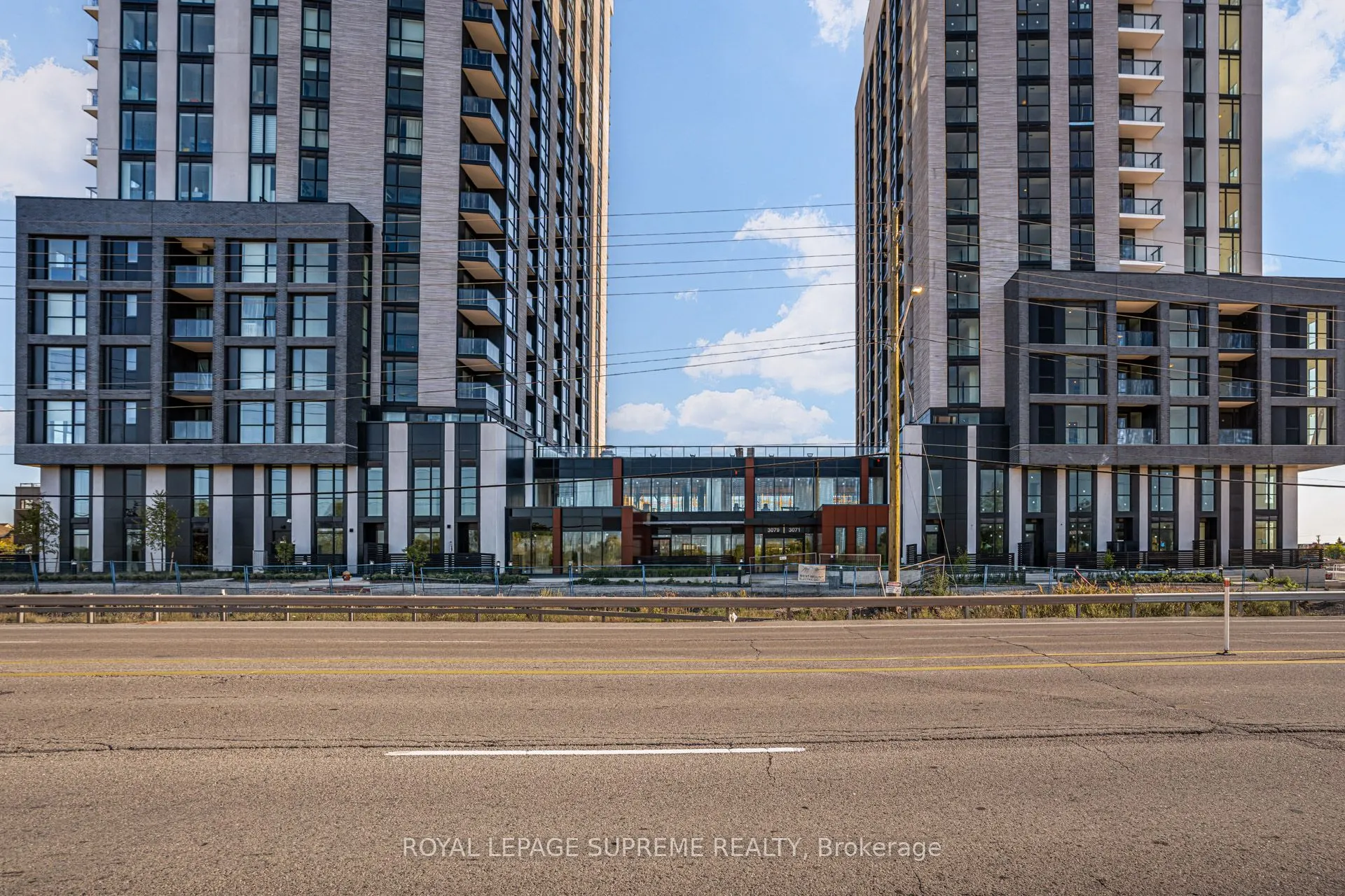 3079 Trafalgar Road, #1501