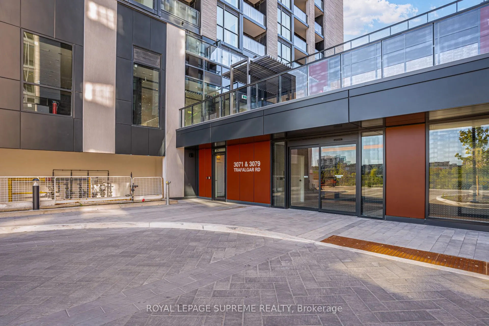3079 Trafalgar Road, #1501