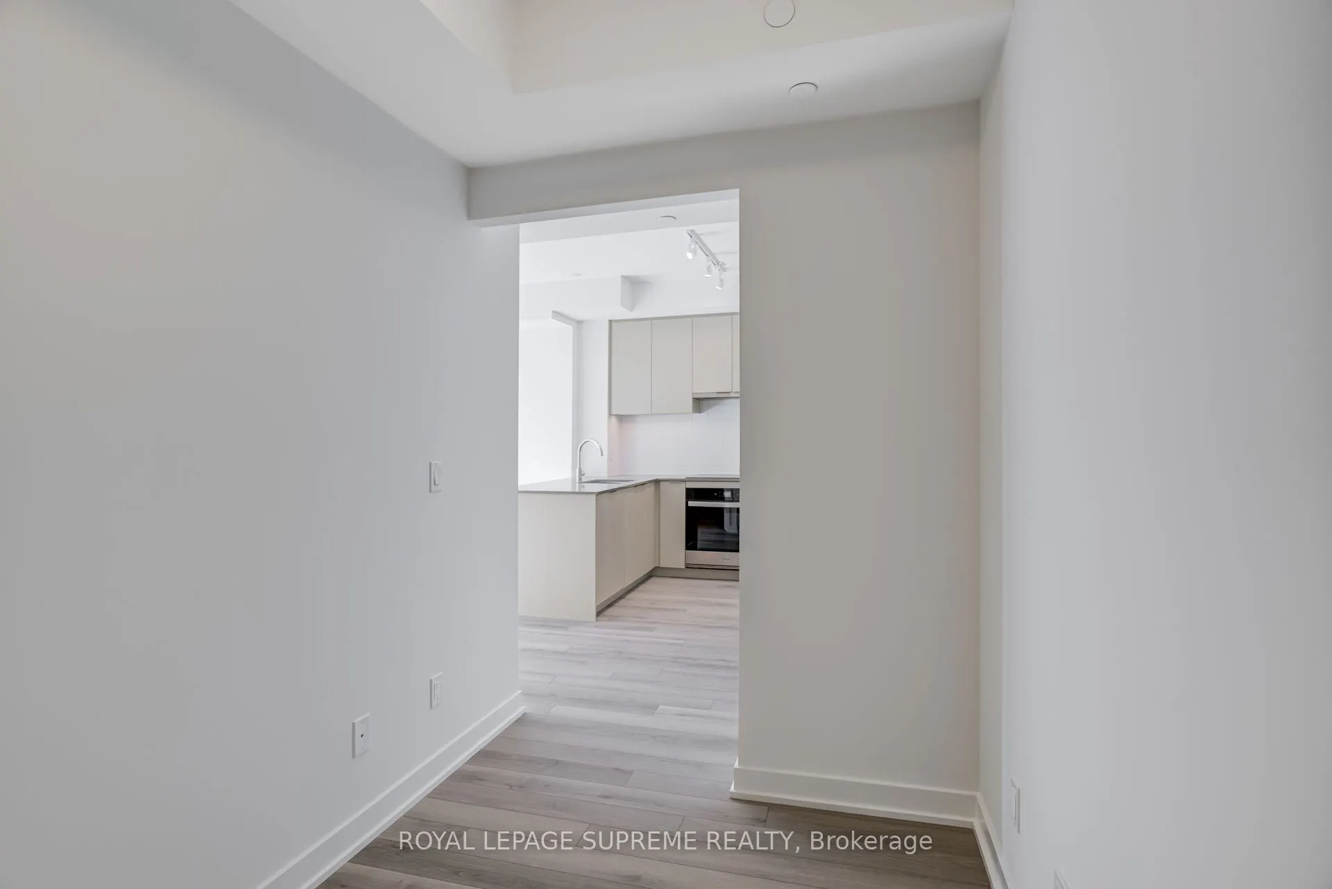 3079 Trafalgar Road, #1501