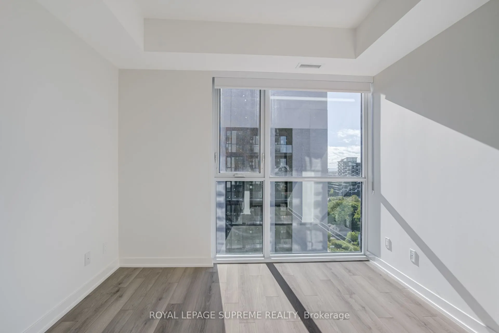 3079 Trafalgar Road, #1501