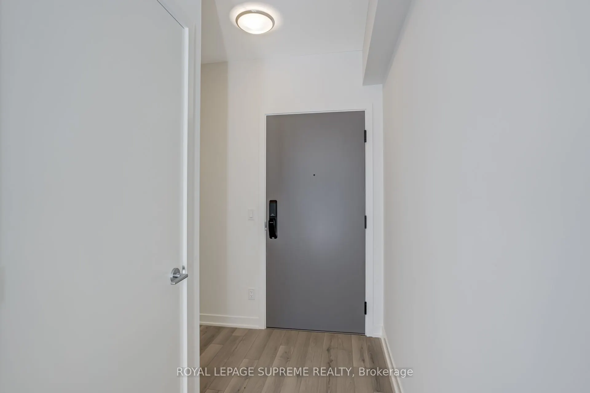 3079 Trafalgar Road, #1501