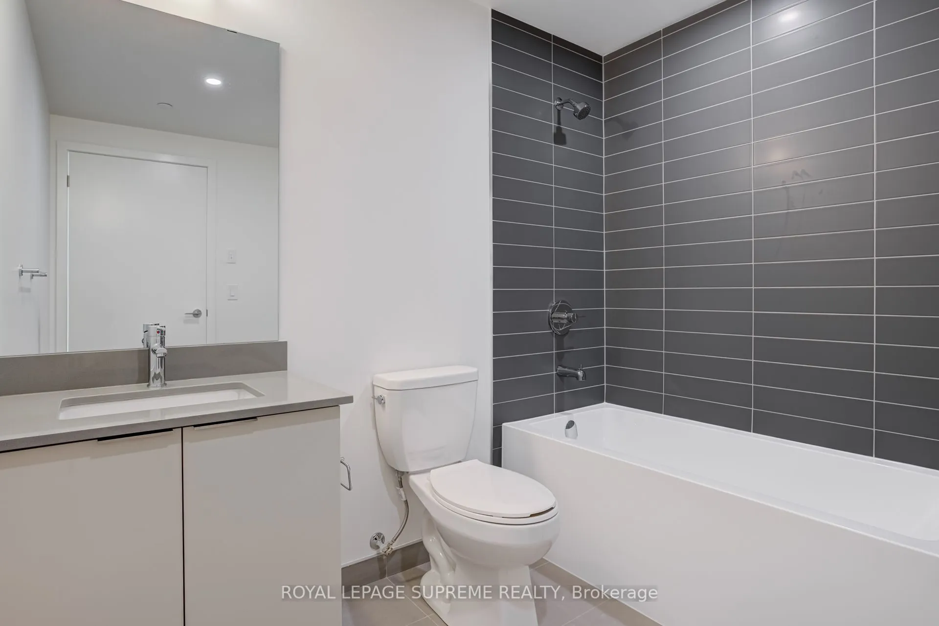 3079 Trafalgar Road, #1501