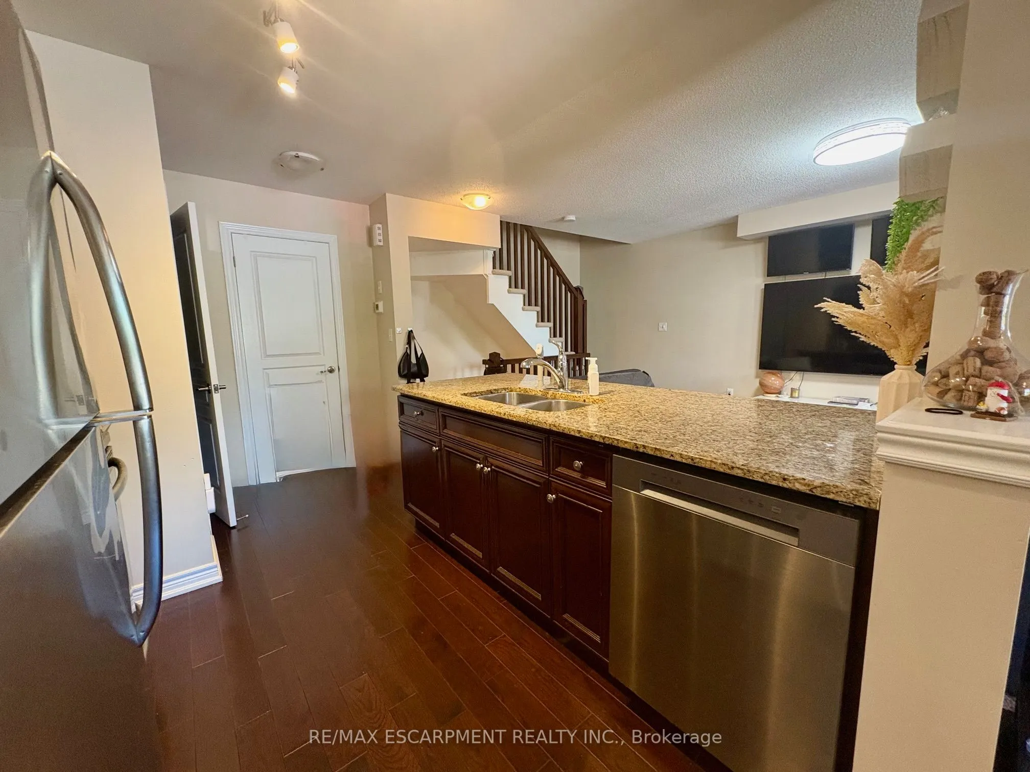 362 Plains Road E, #10