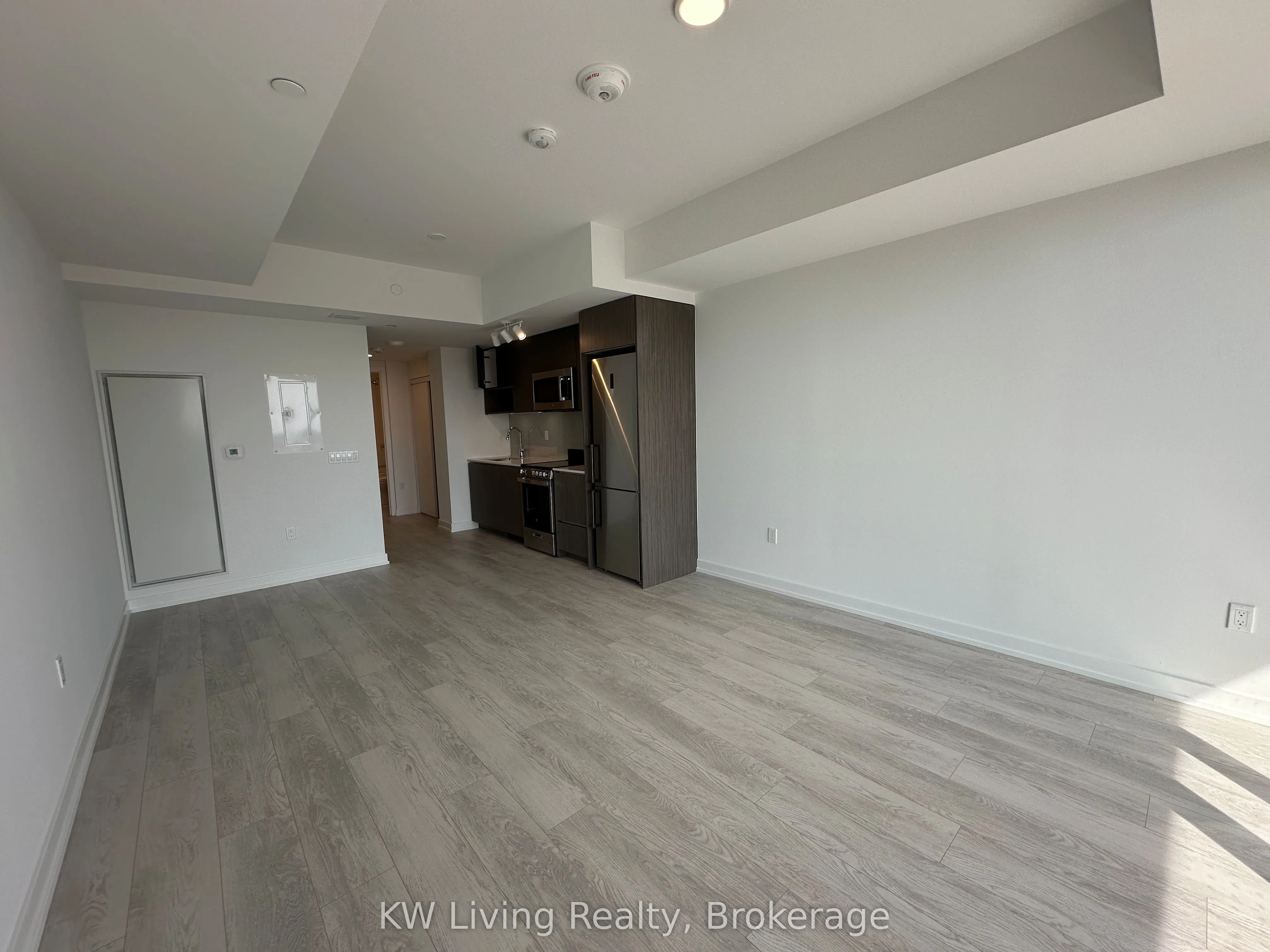 801 The Queensway, #612