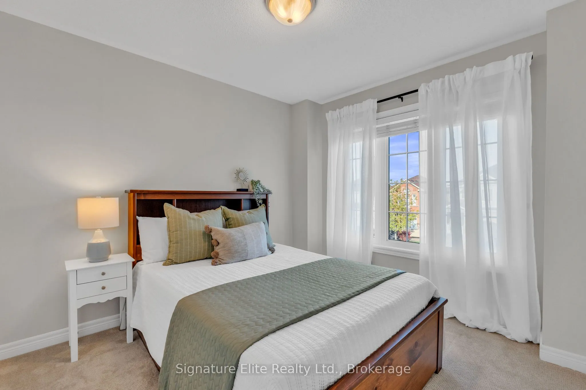 124 Rocky Point Crescent
