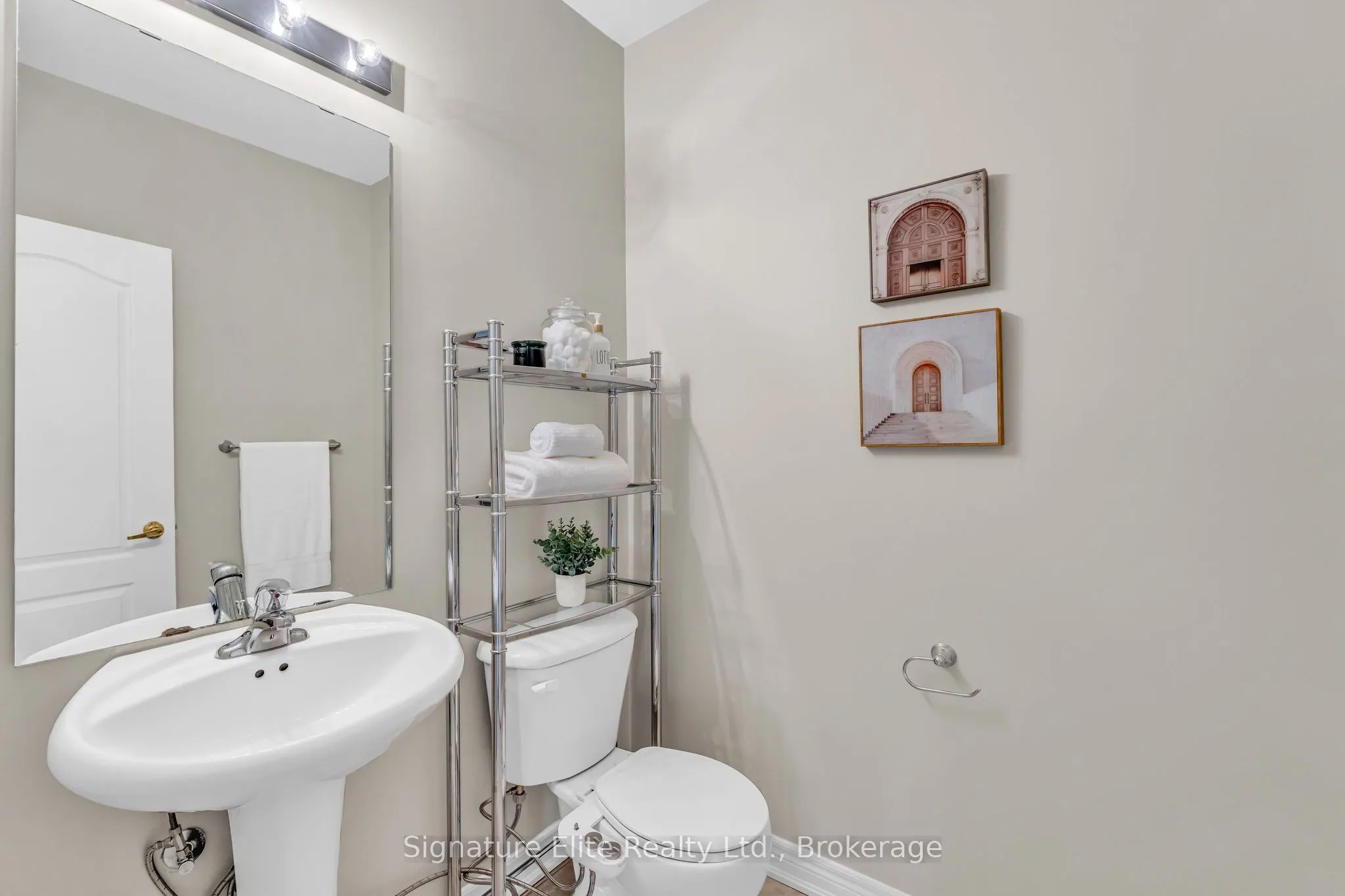 124 Rocky Point Crescent