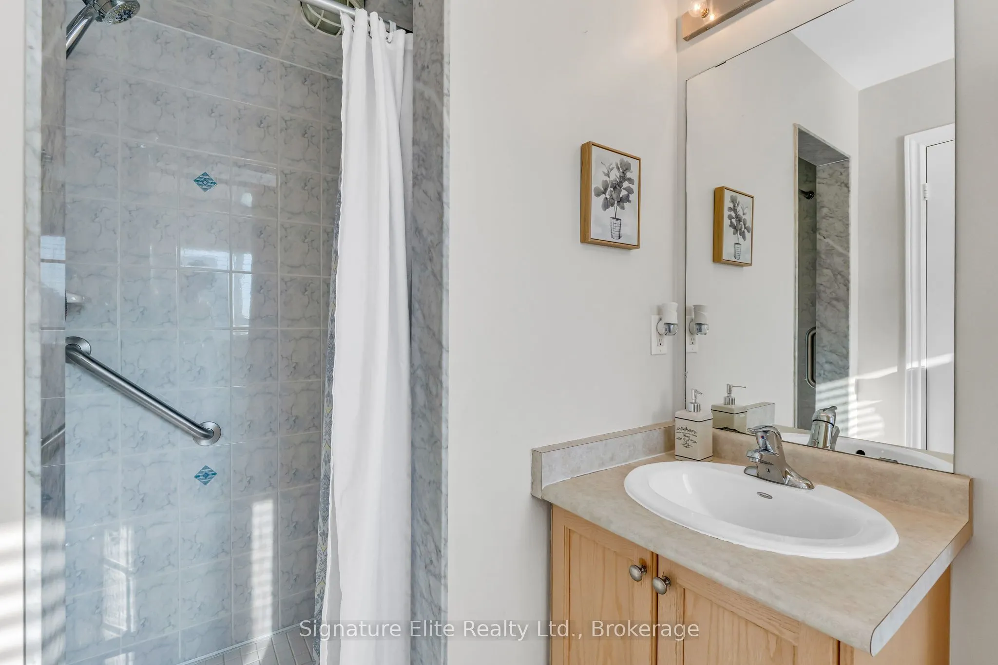 124 Rocky Point Crescent