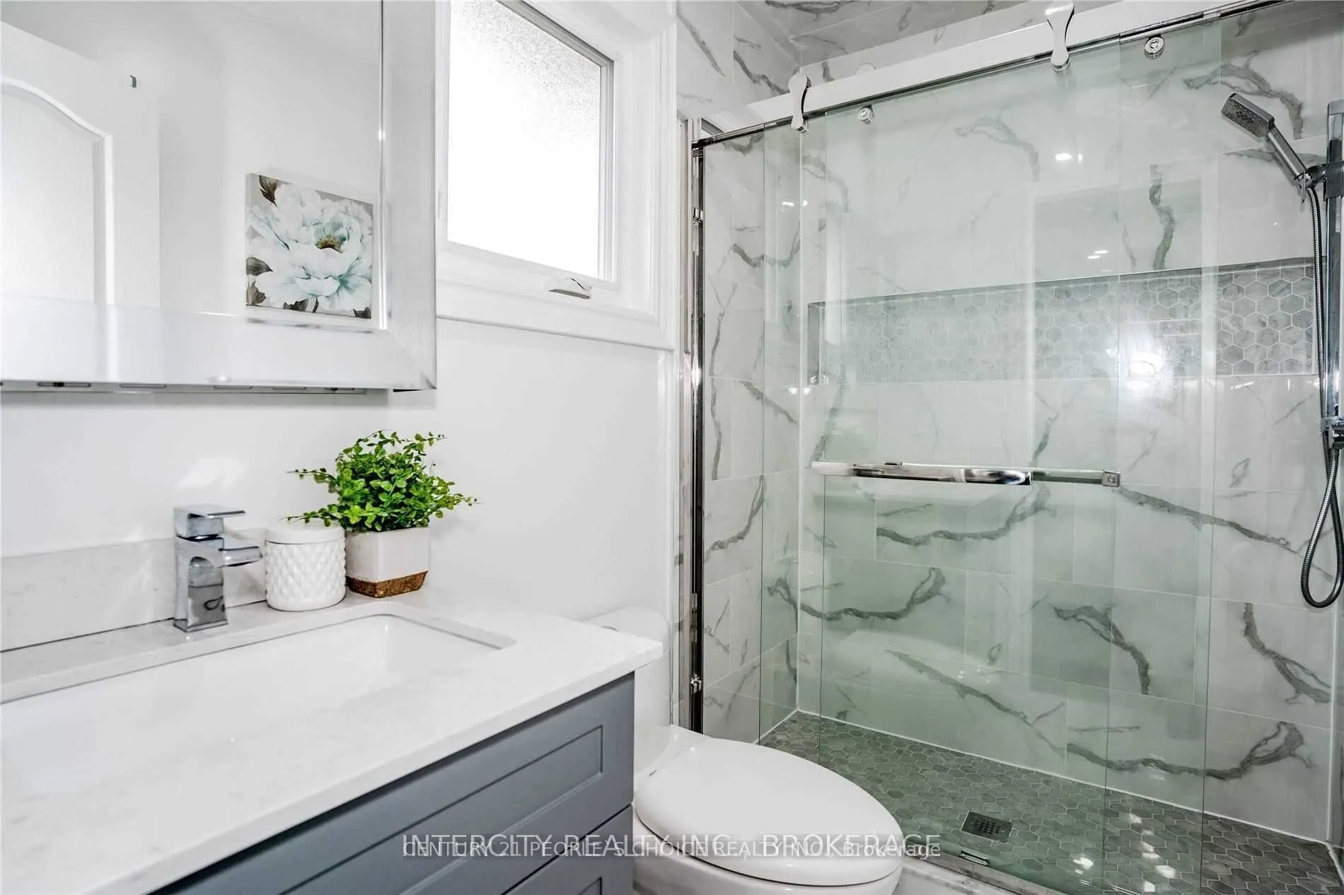 165 Minglehaze Drive, #Upper