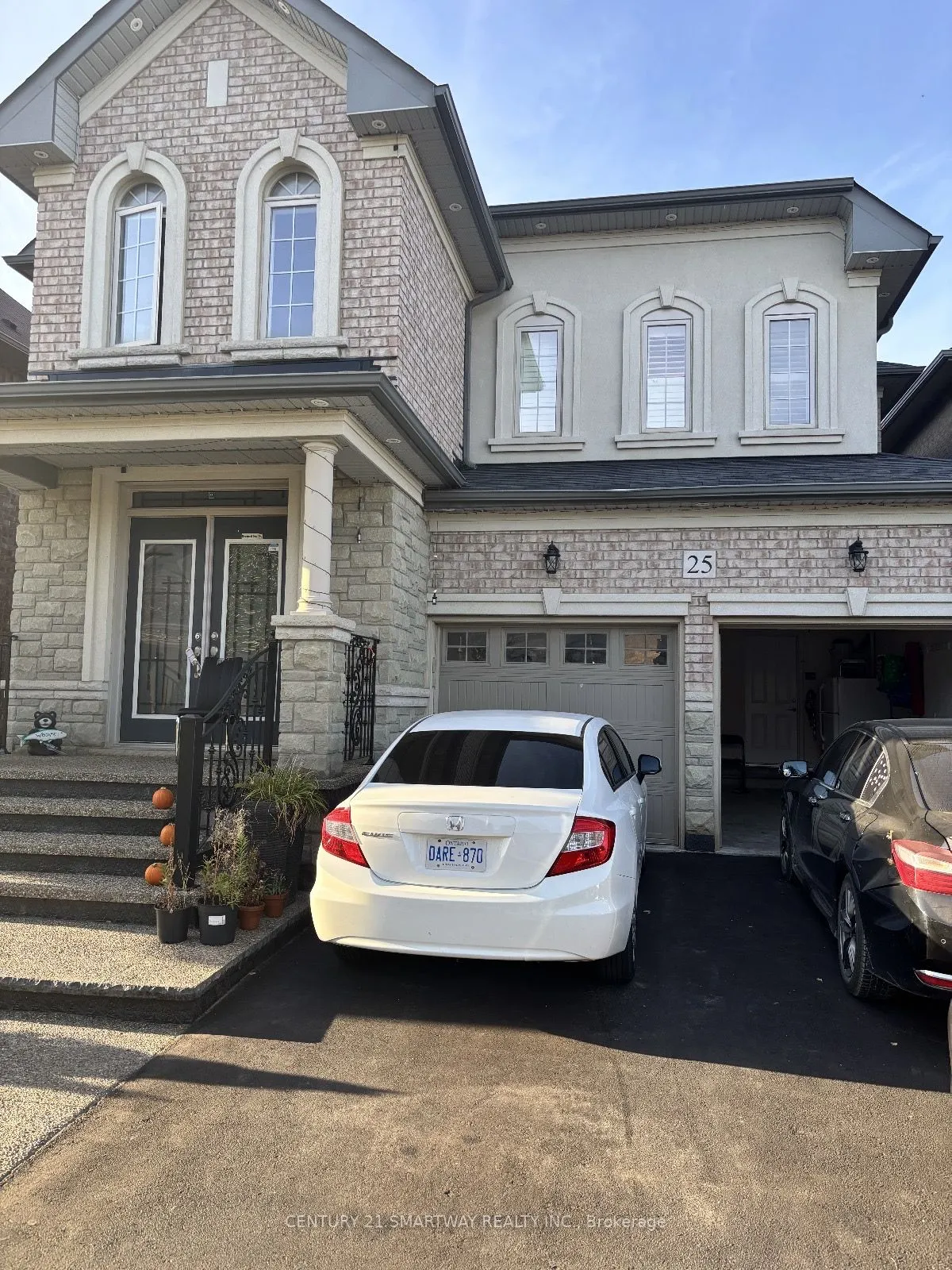 25 Bucksaw Street