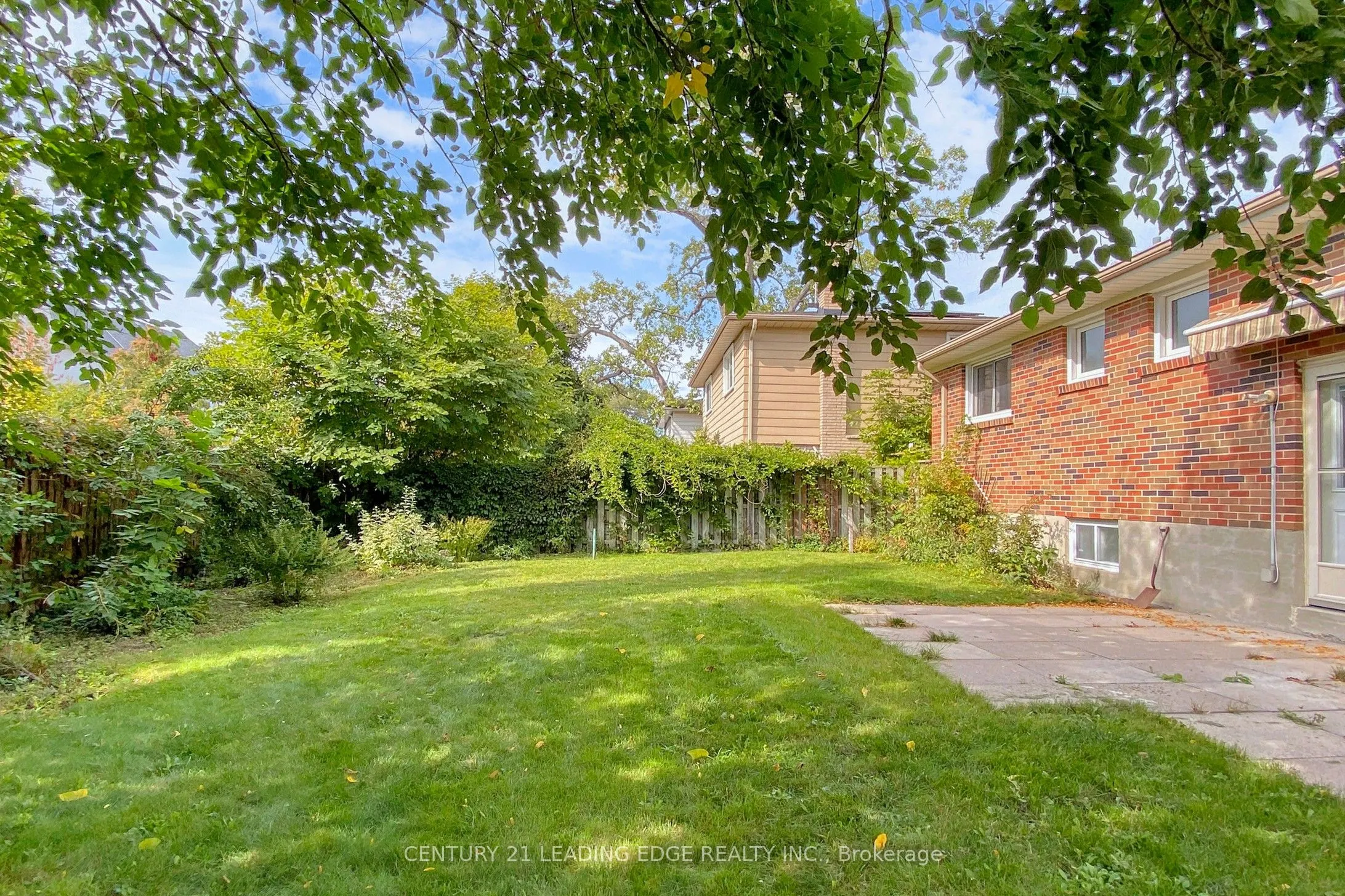 2240 Springfield Court