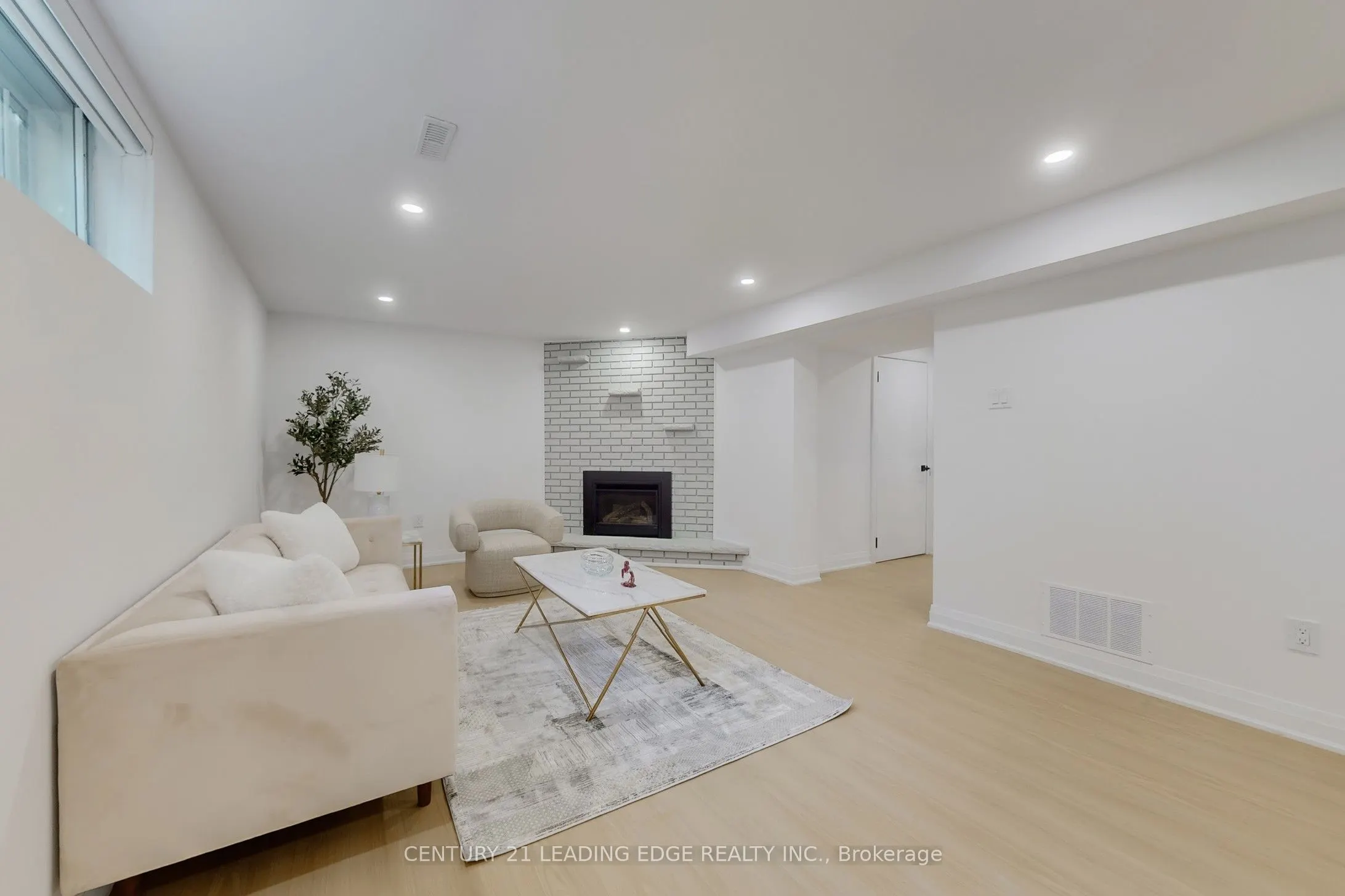 2240 Springfield Court