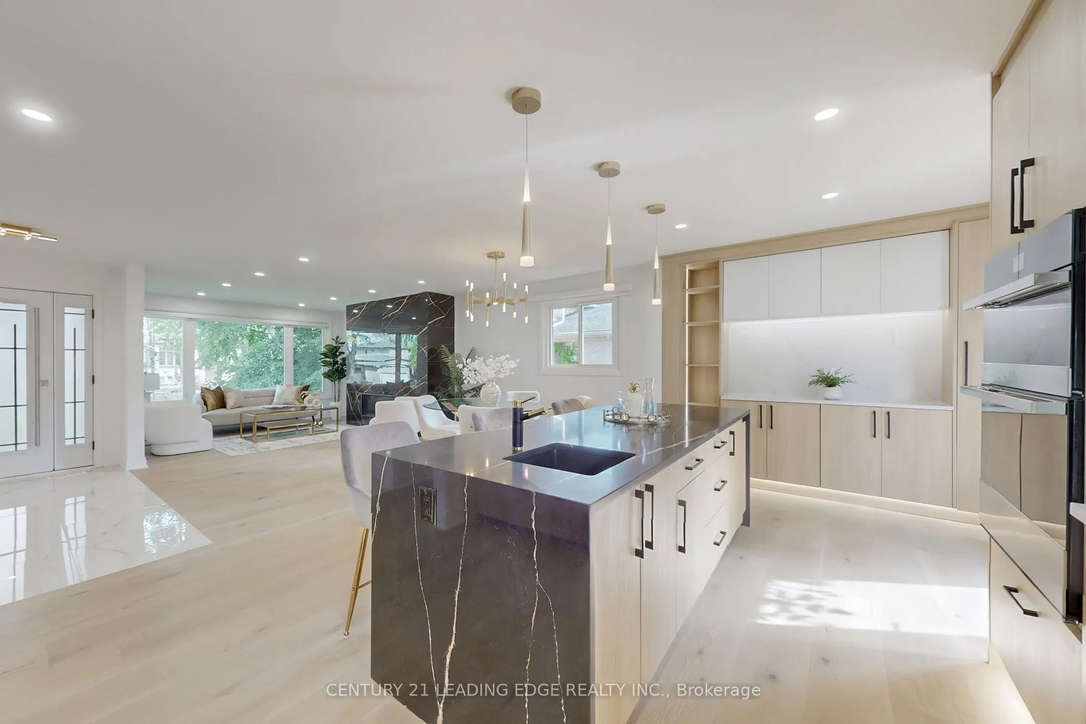 2240 Springfield Court
