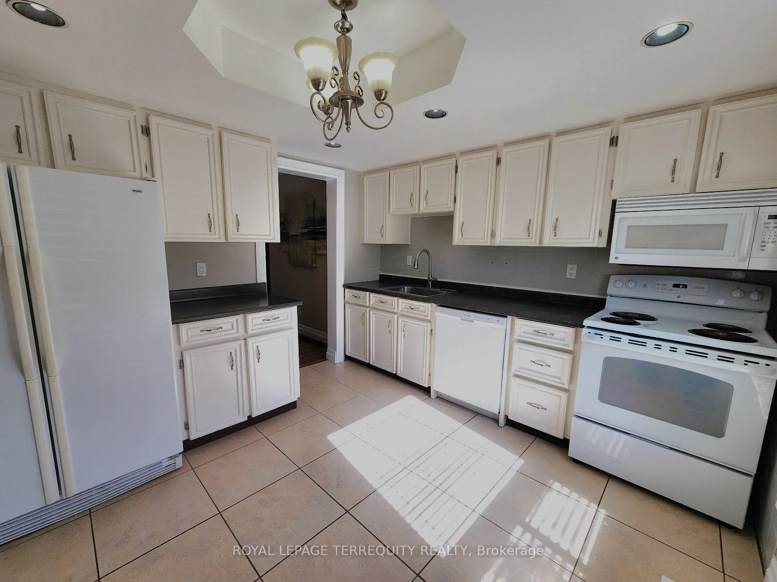 703 Burnhamthorpe Road, #65