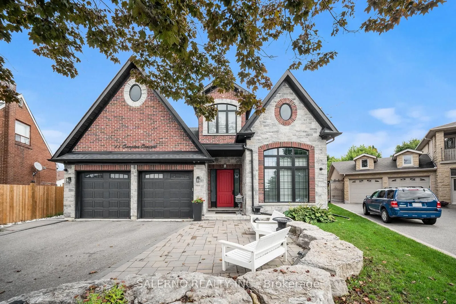 11 Compton Crescent