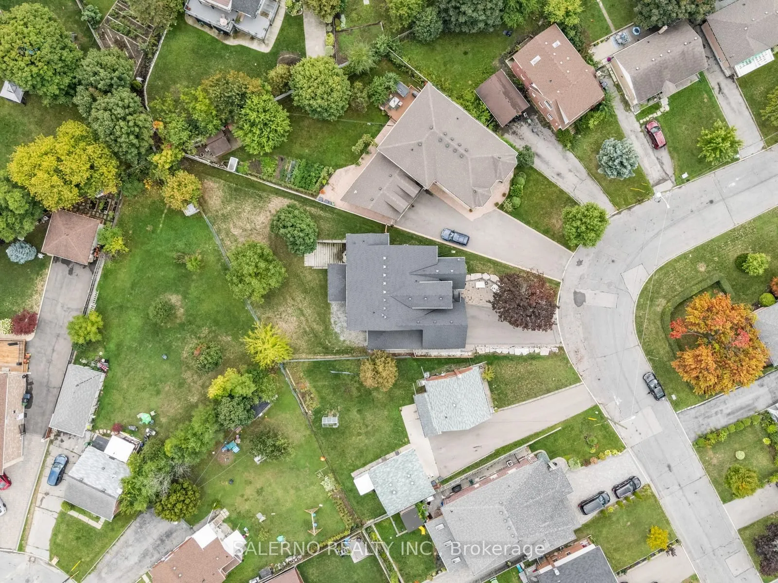 11 Compton Crescent