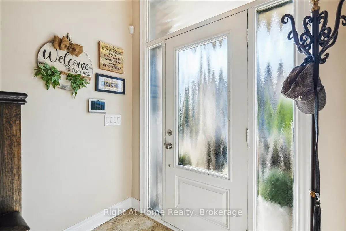 37 Rockman Crescent