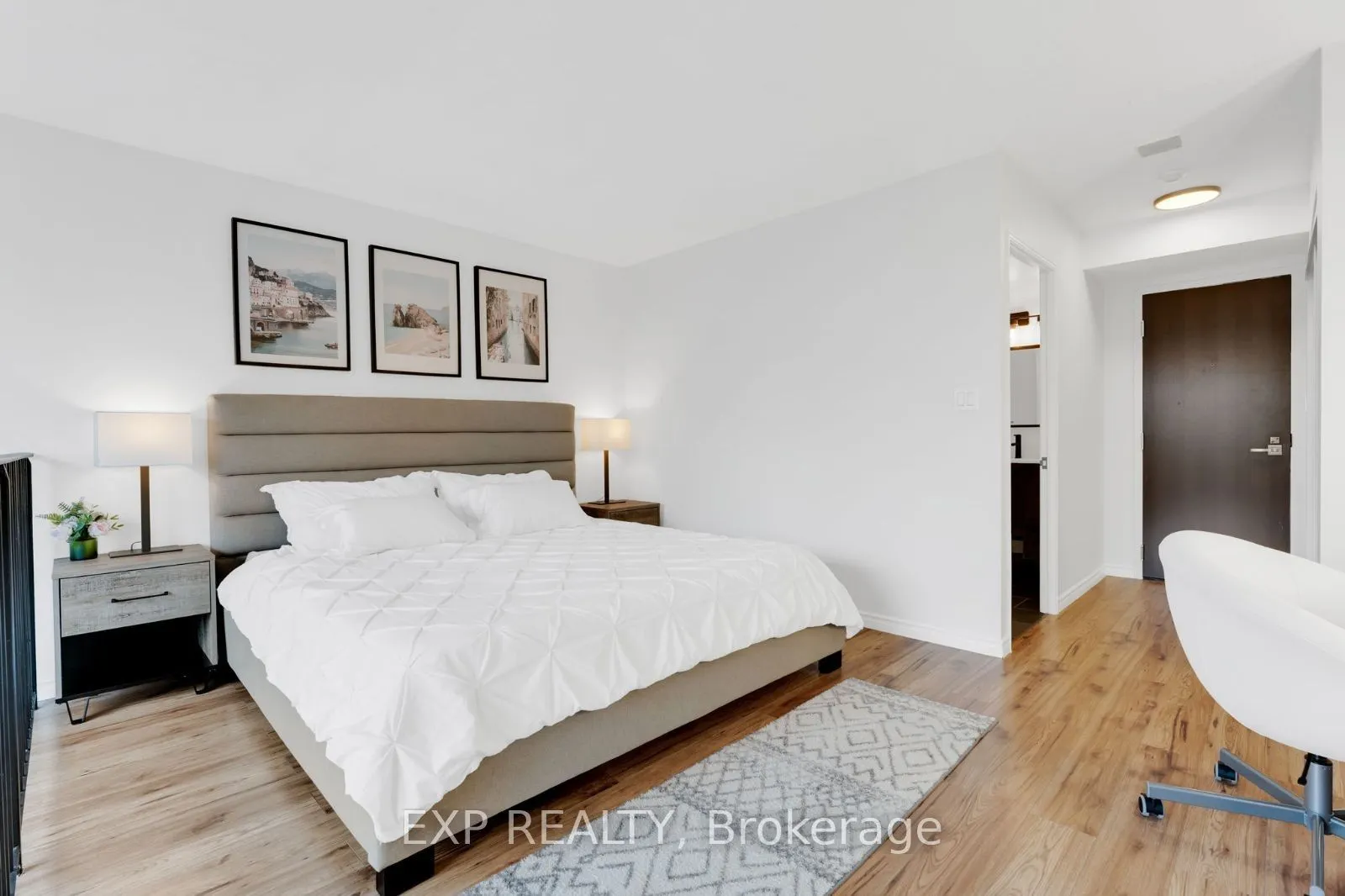 2269 Lake Shore Boulevard W, #305