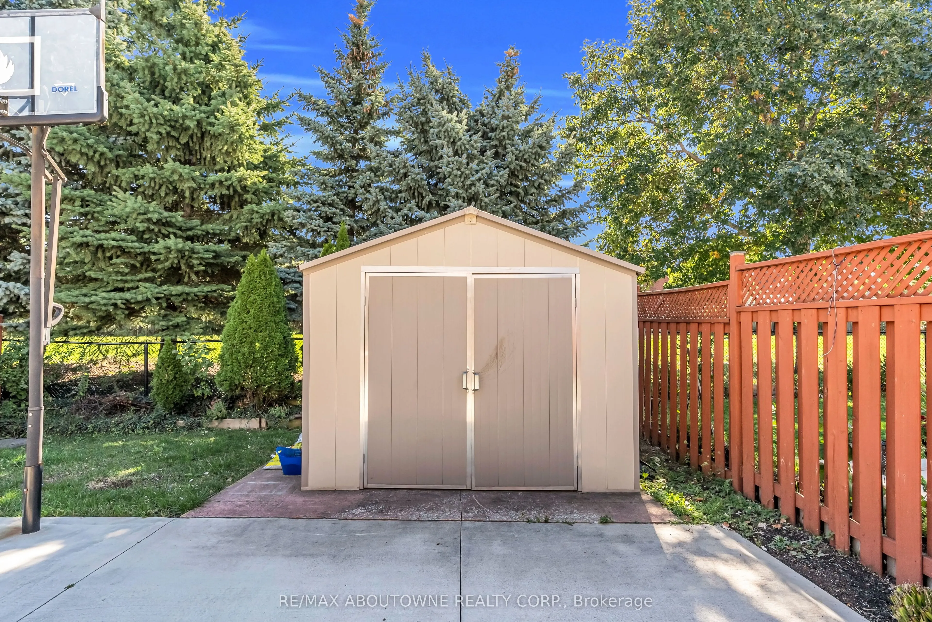 7 Rockrose Drive