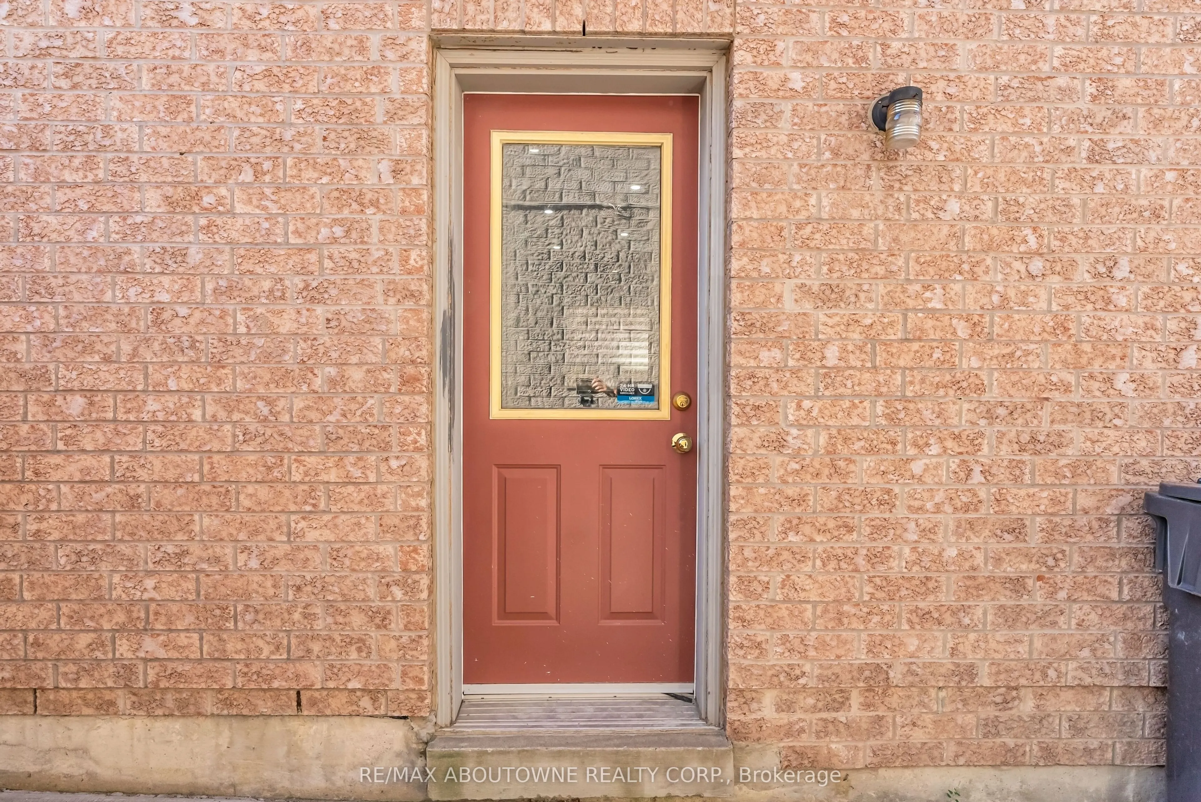 7 Rockrose Drive