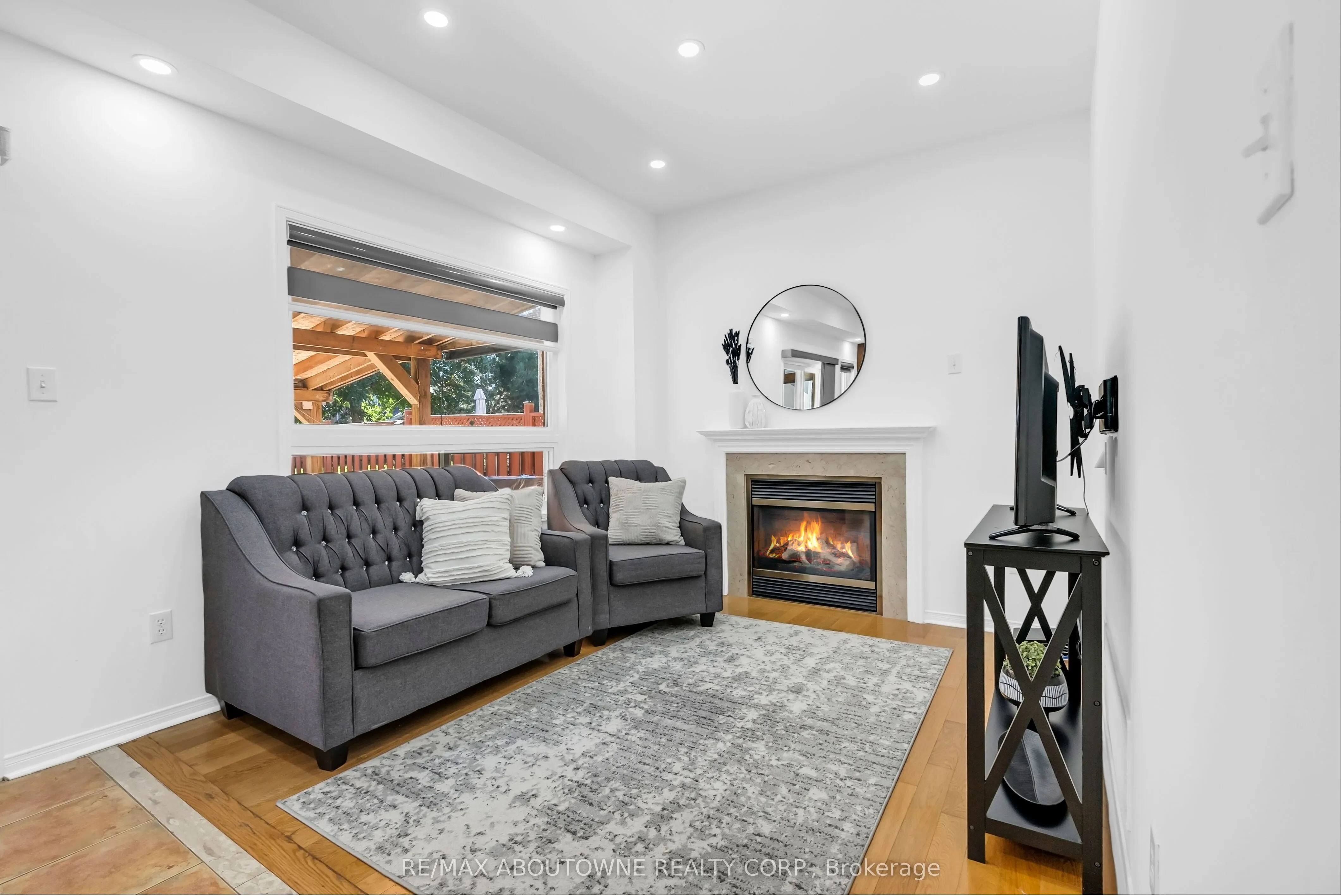 7 Rockrose Drive