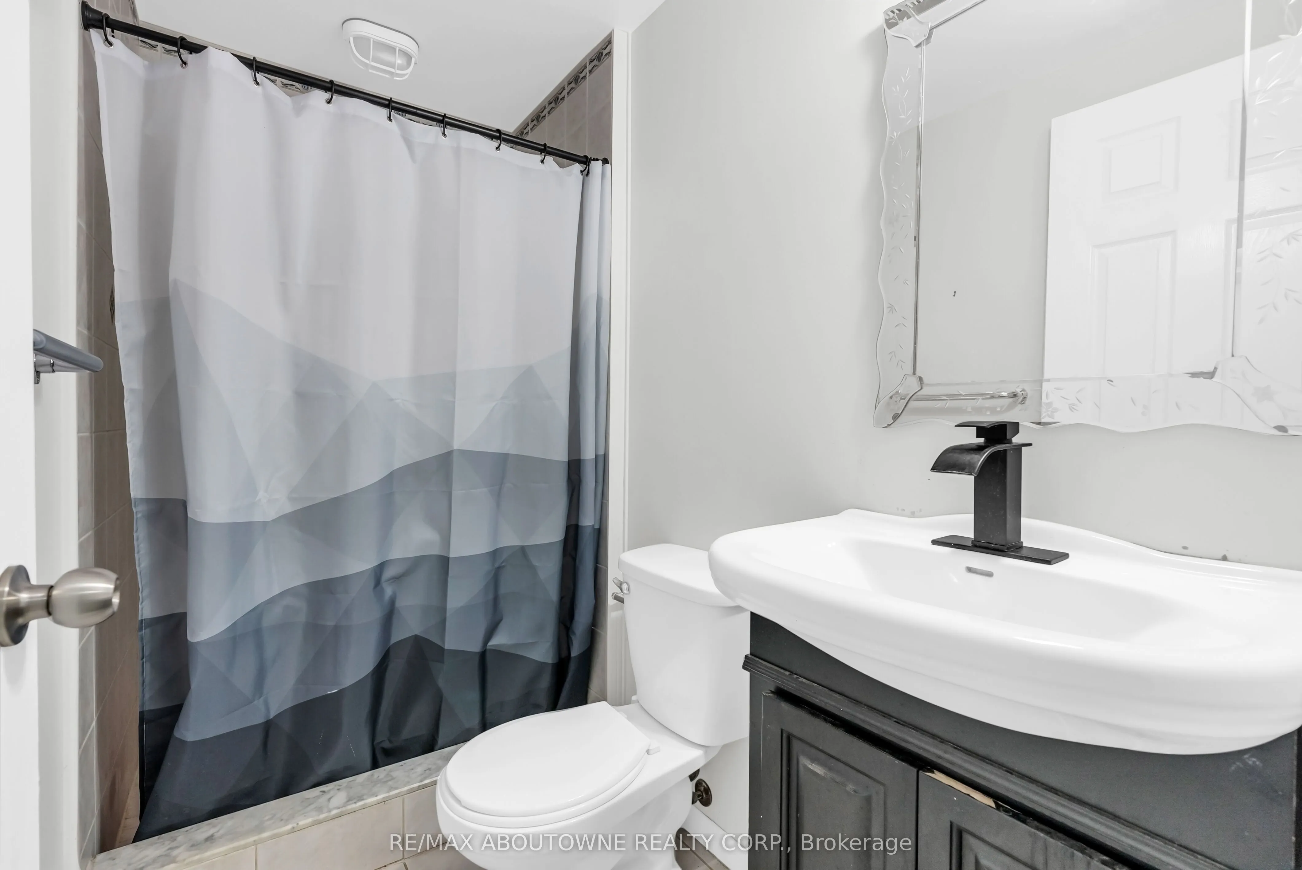 7 Rockrose Drive