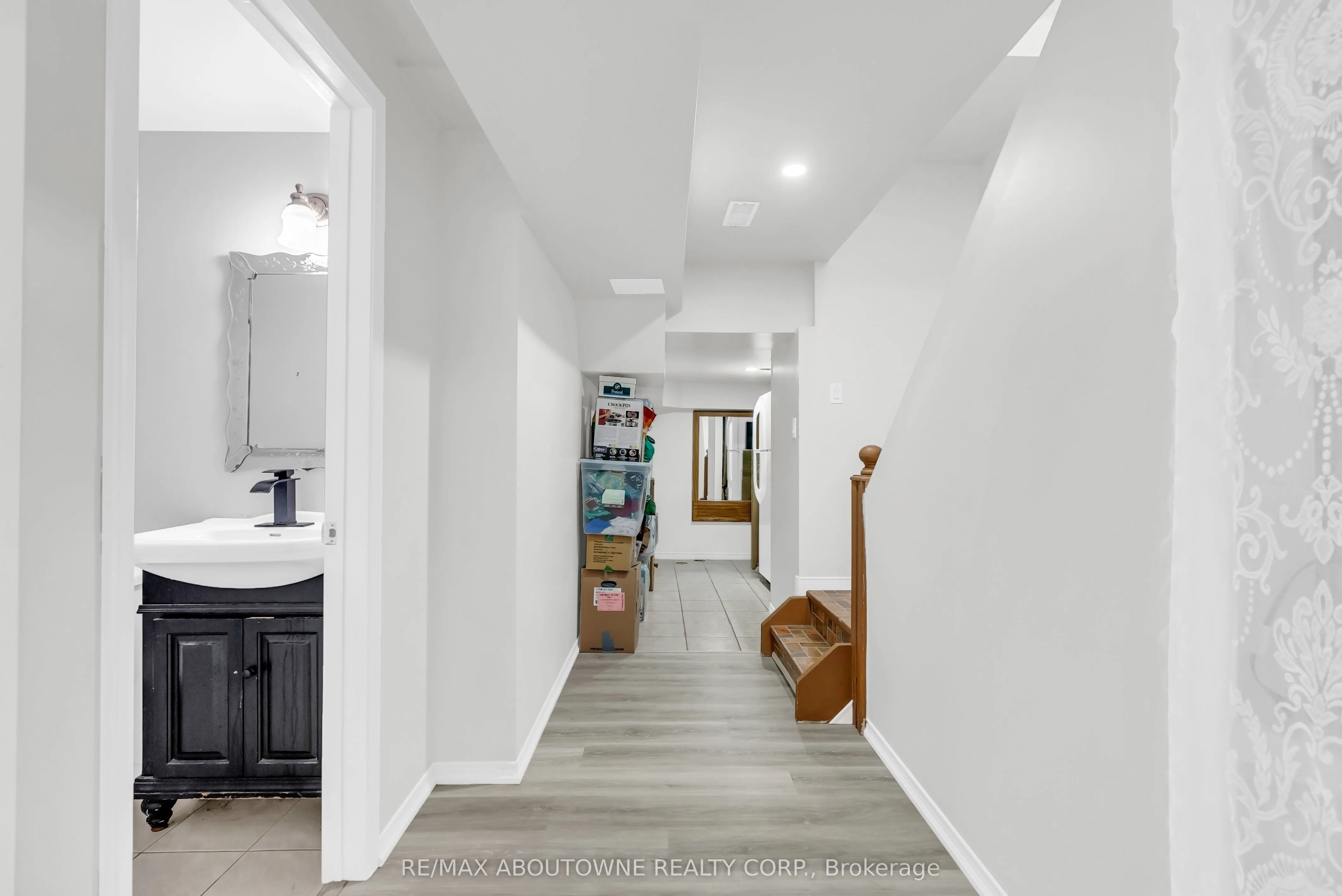 7 Rockrose Drive