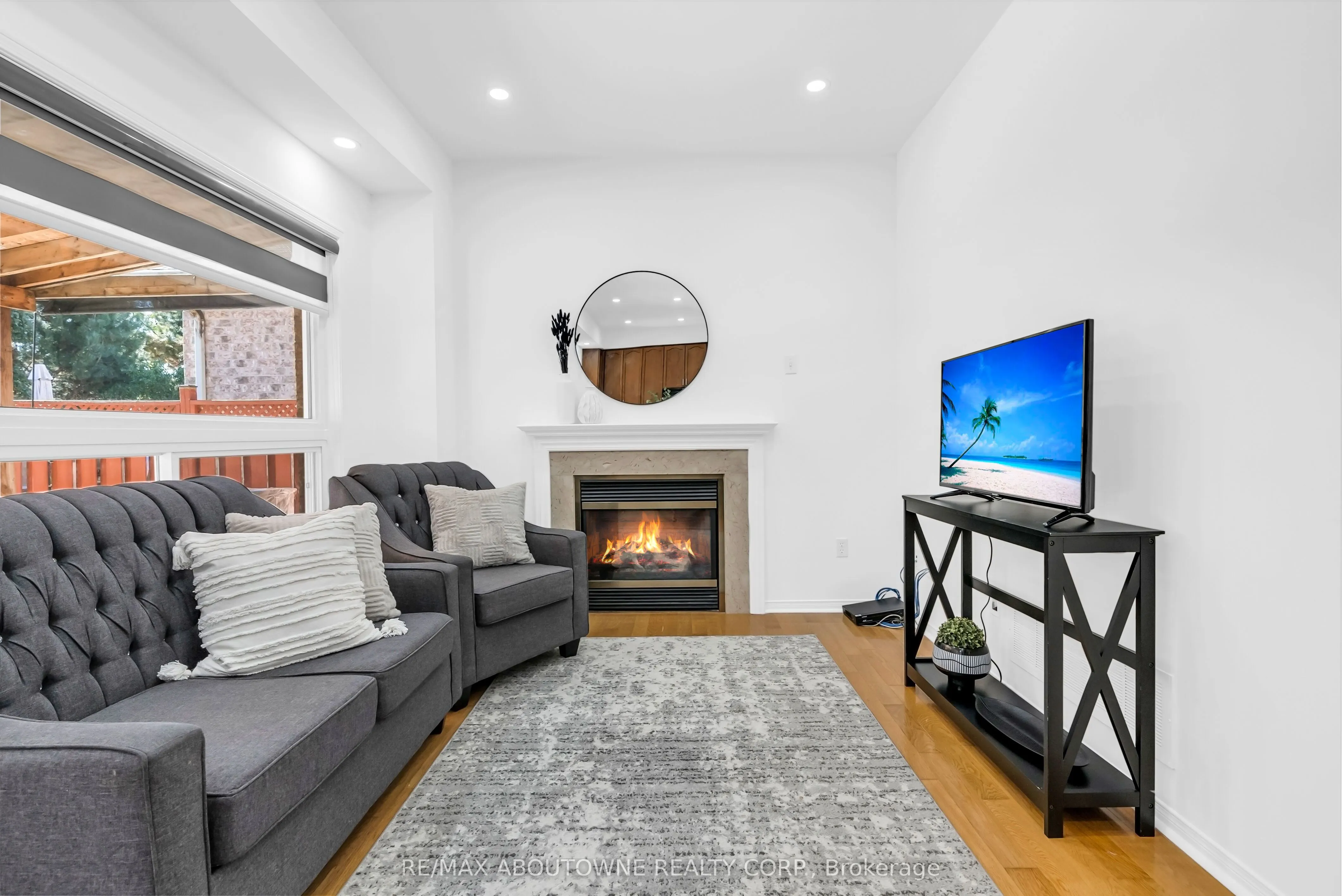 7 Rockrose Drive