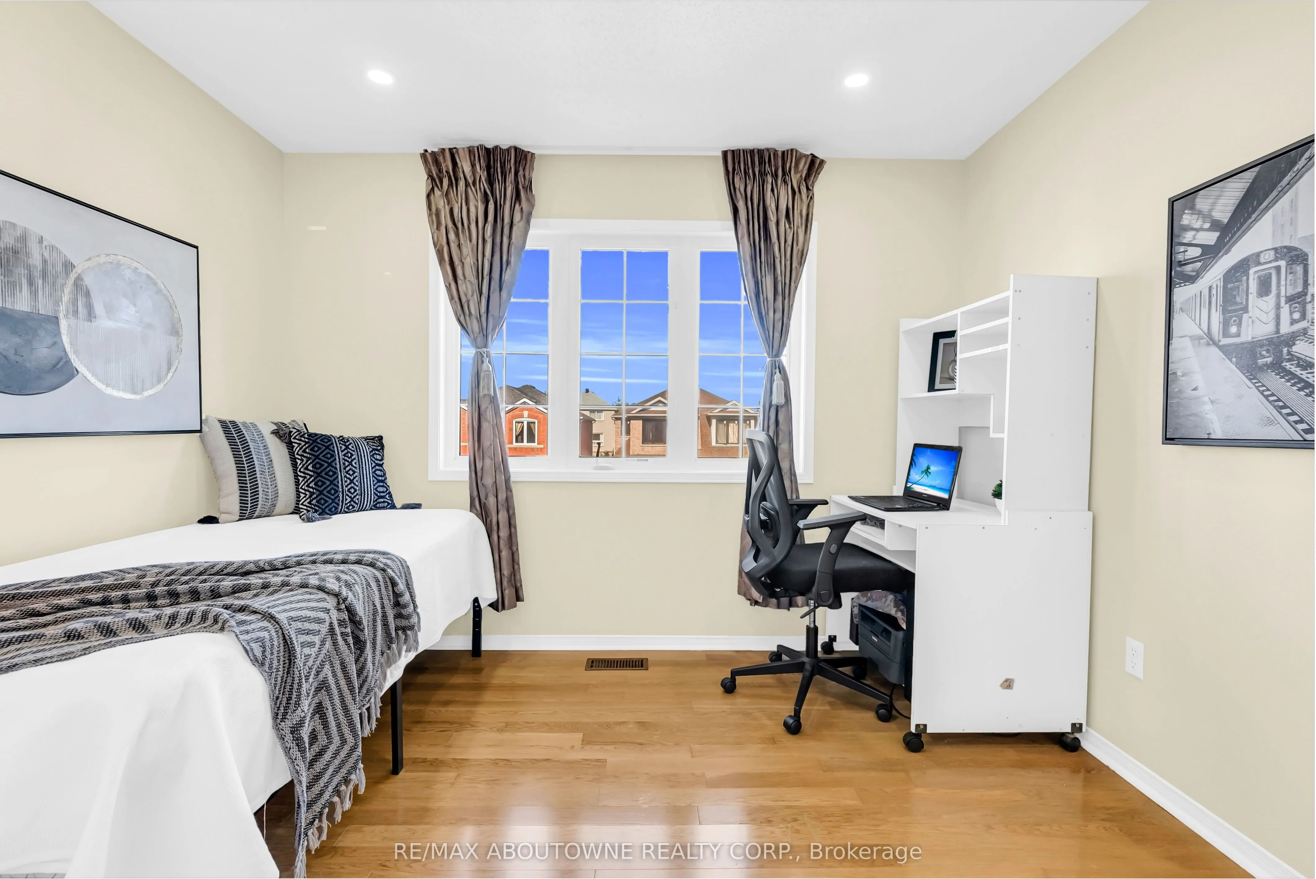 7 Rockrose Drive