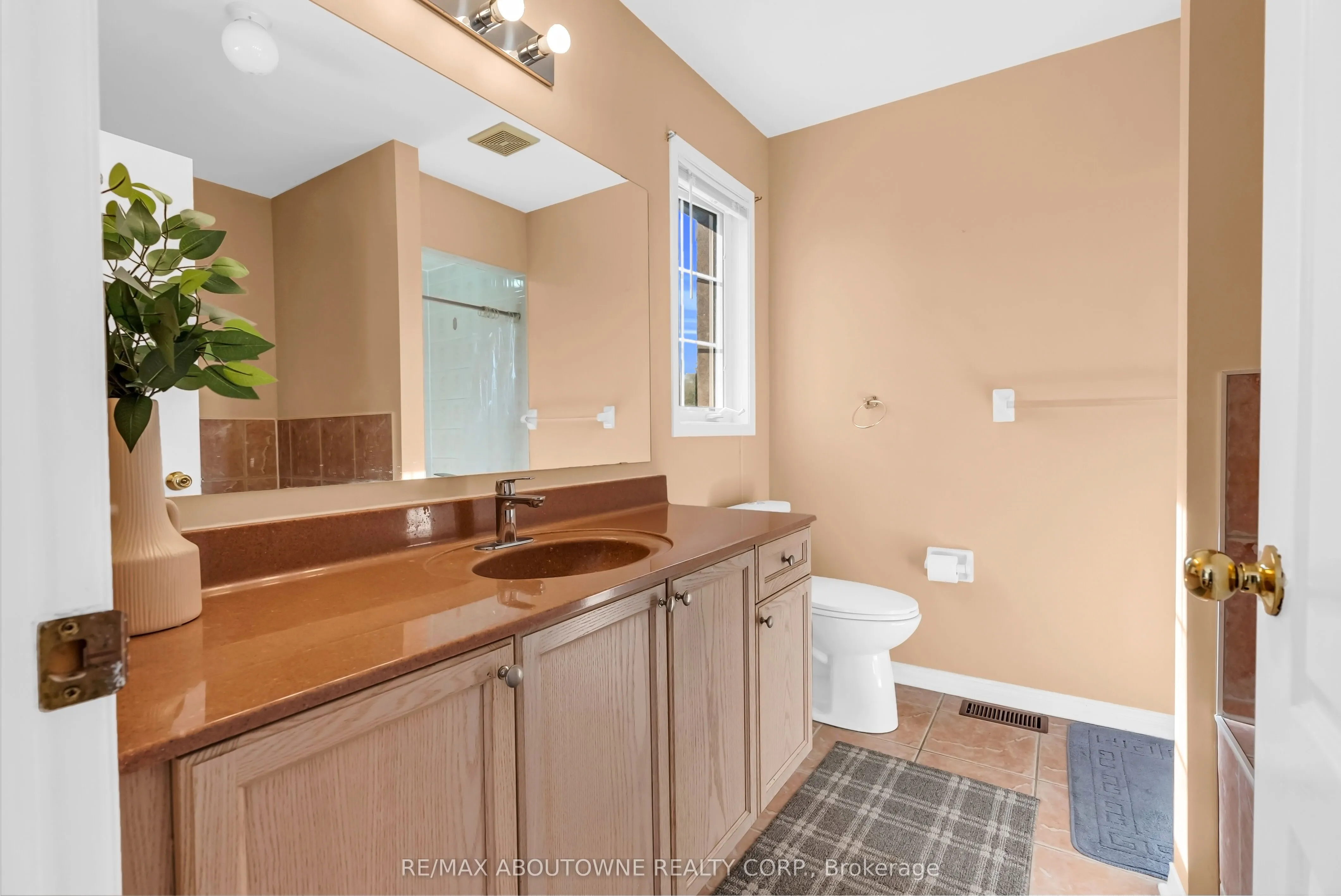 7 Rockrose Drive