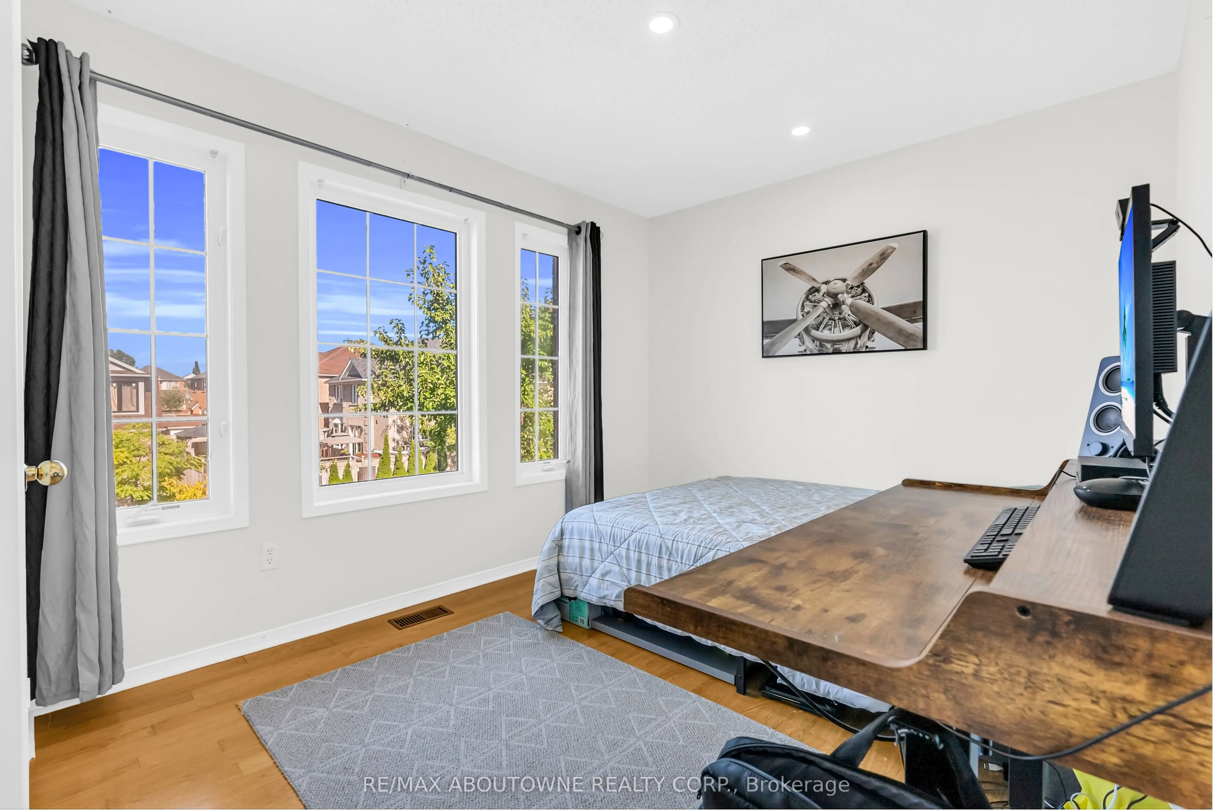 7 Rockrose Drive