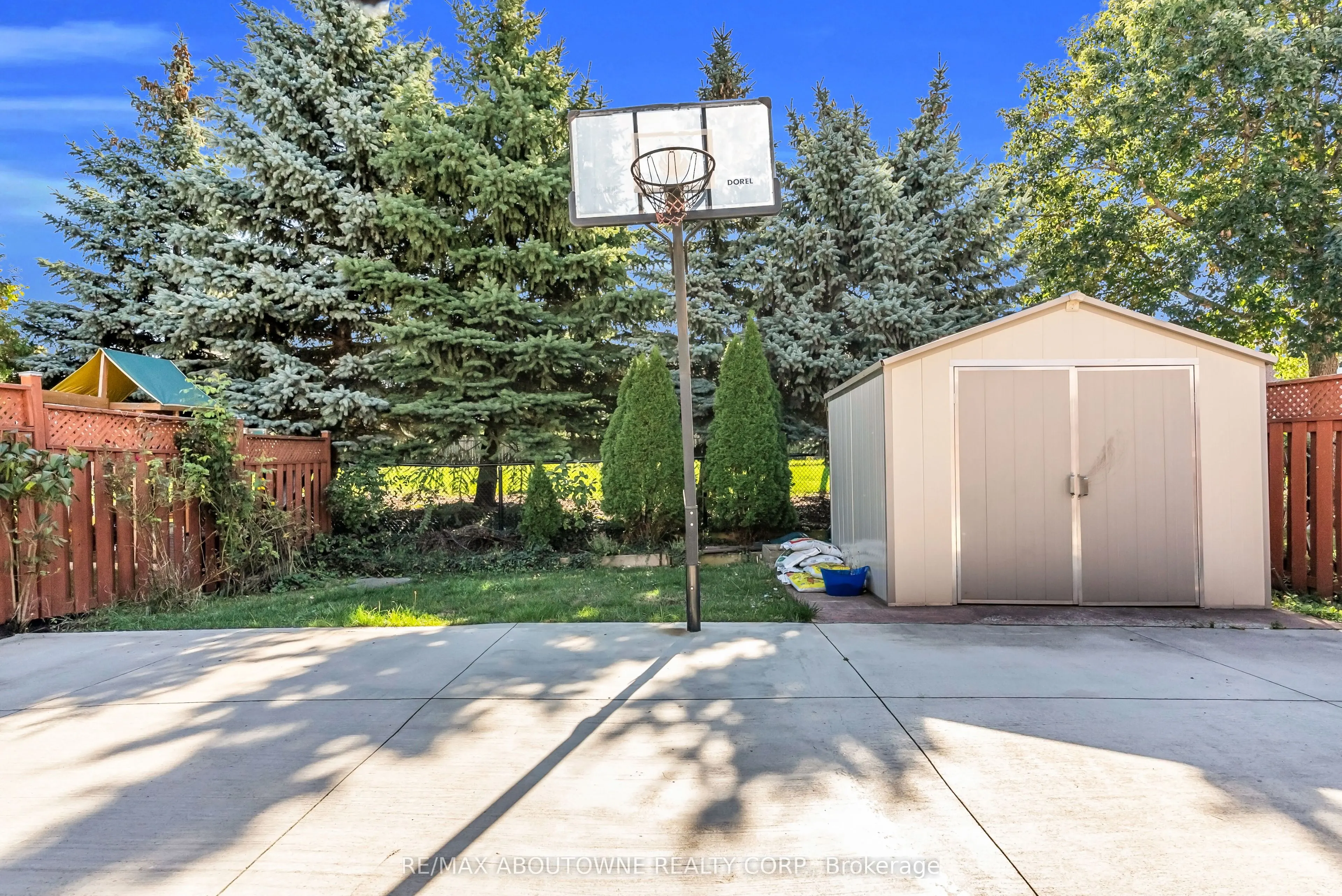 7 Rockrose Drive