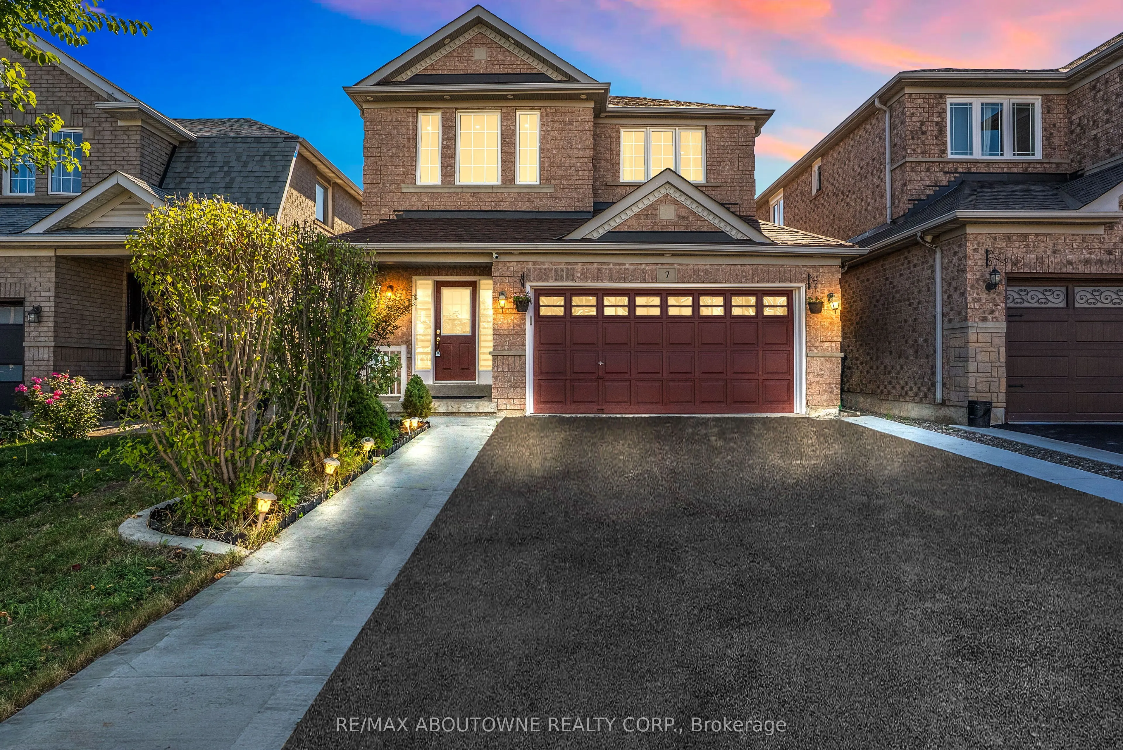 7 Rockrose Drive