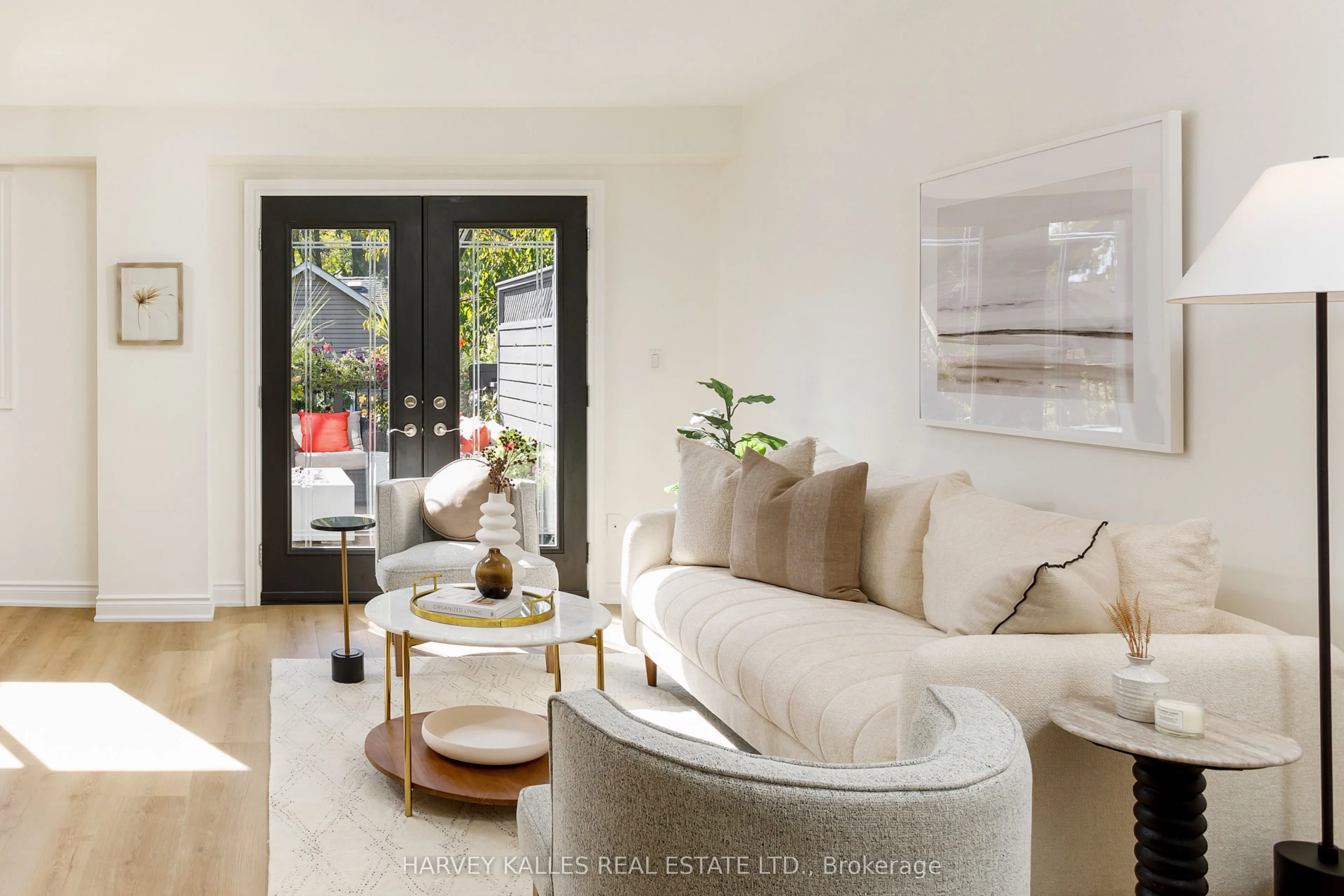 1084 Bordeaux Court