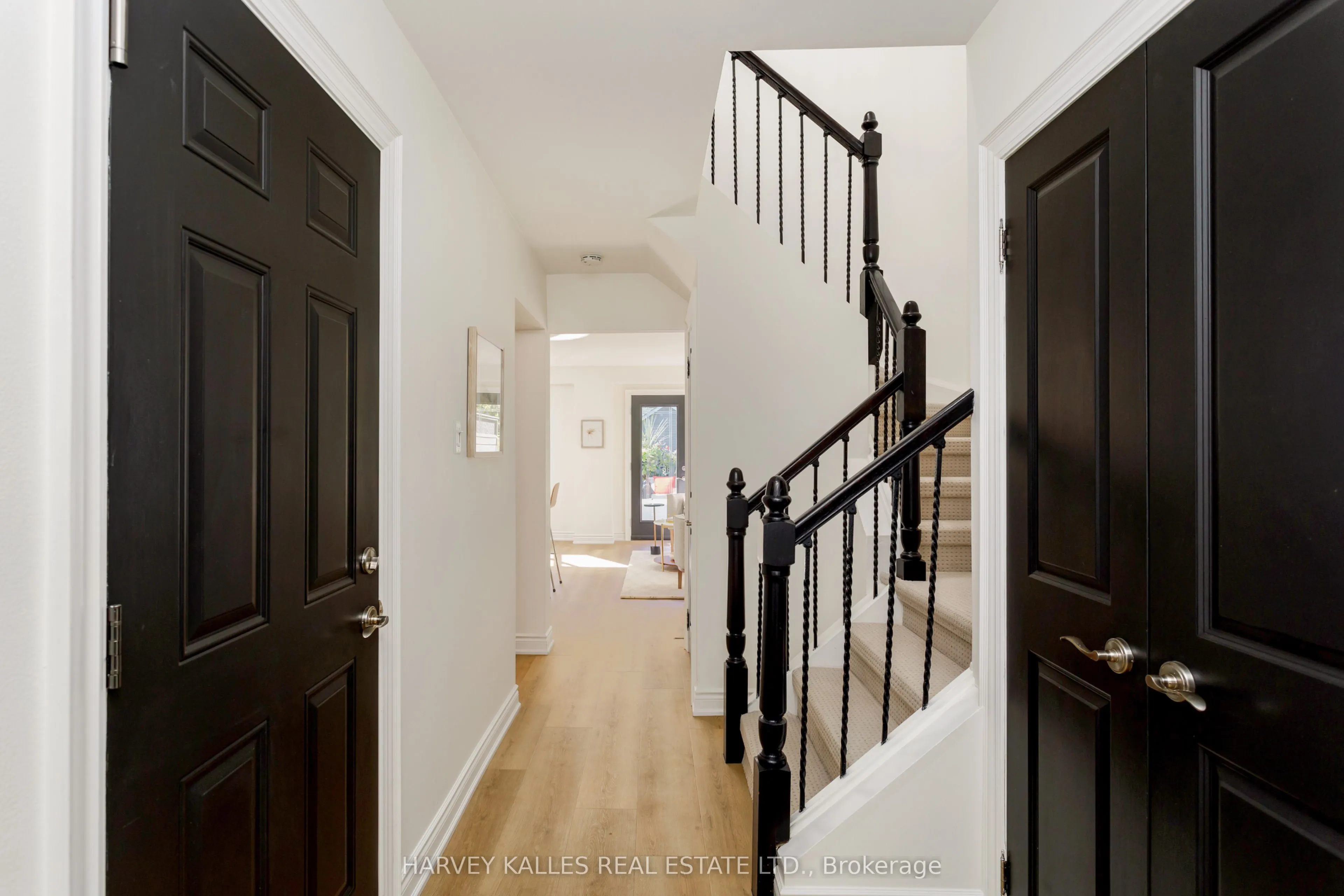 1084 Bordeaux Court