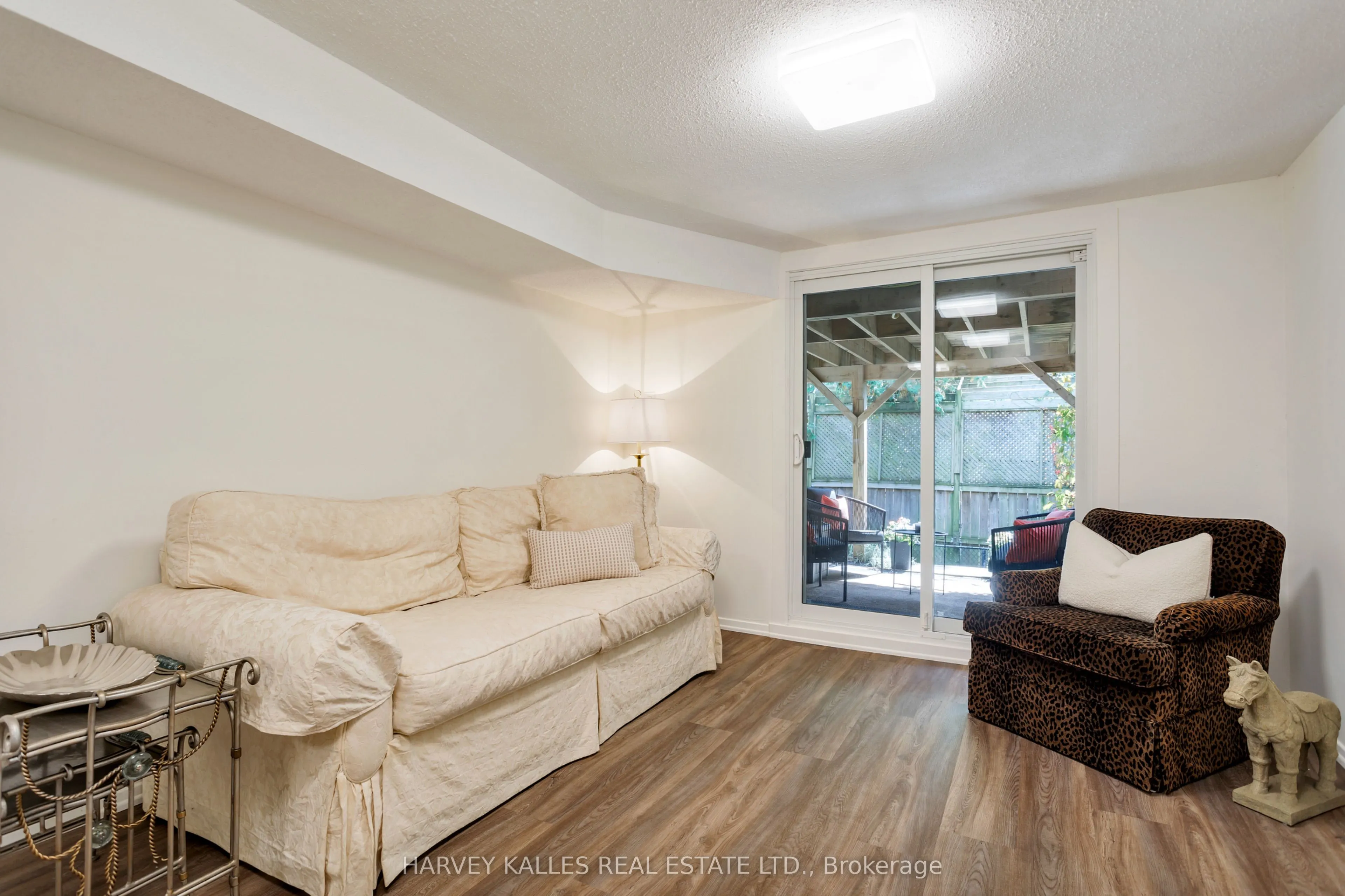 1084 Bordeaux Court