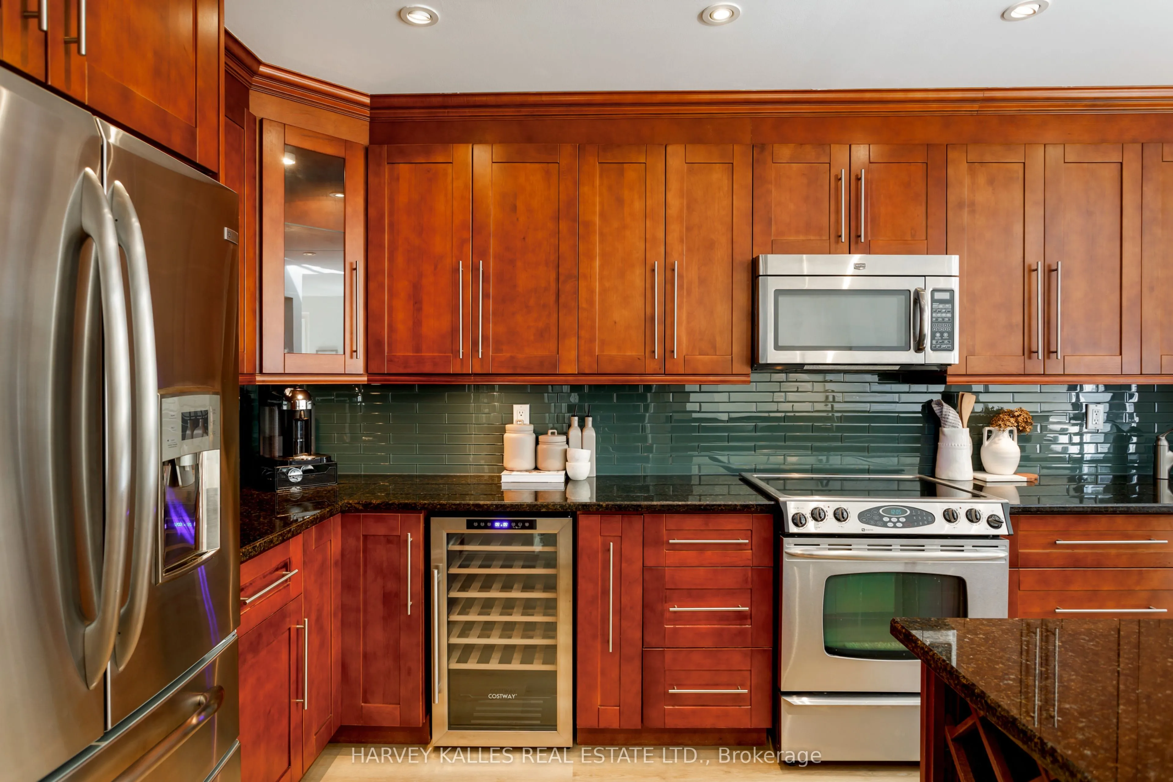 1084 Bordeaux Court